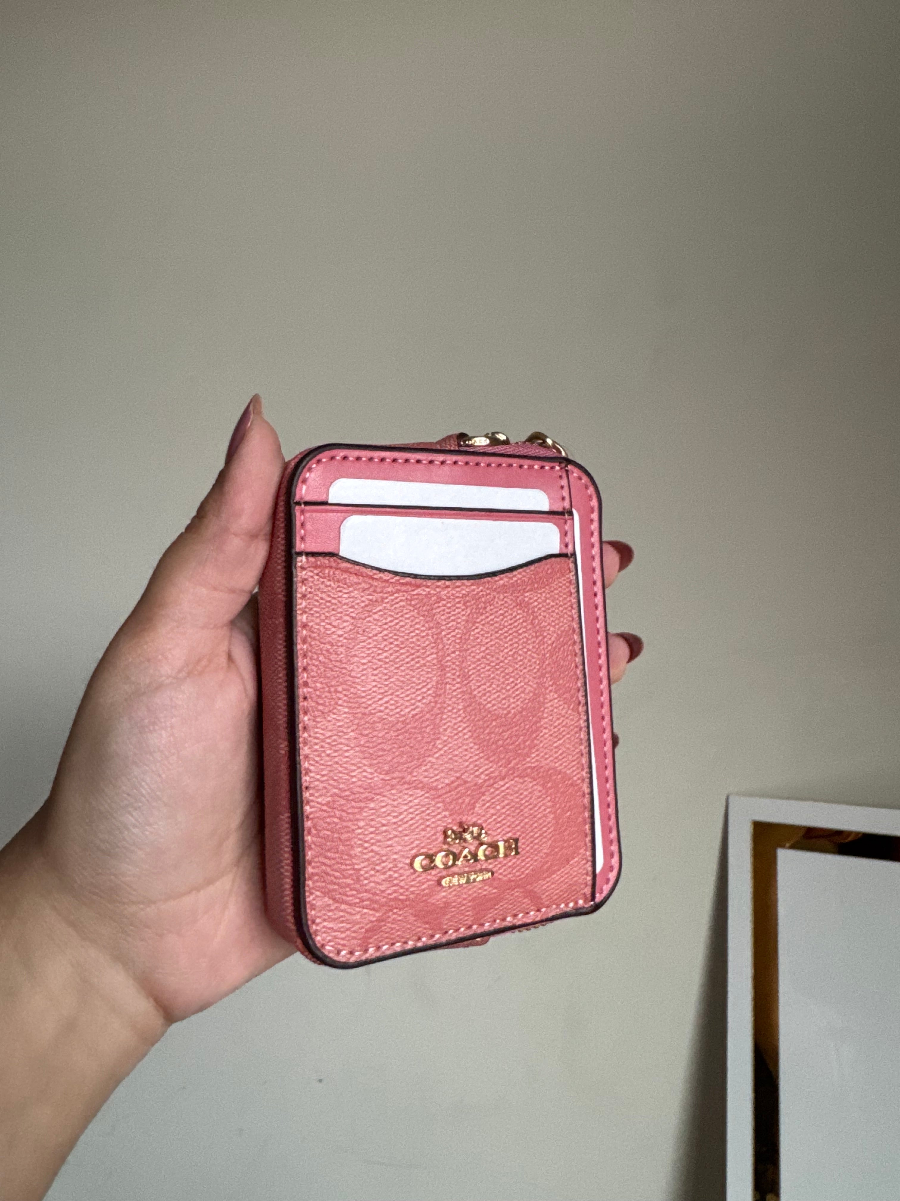 Coach Zip Card Case - Signature Pink