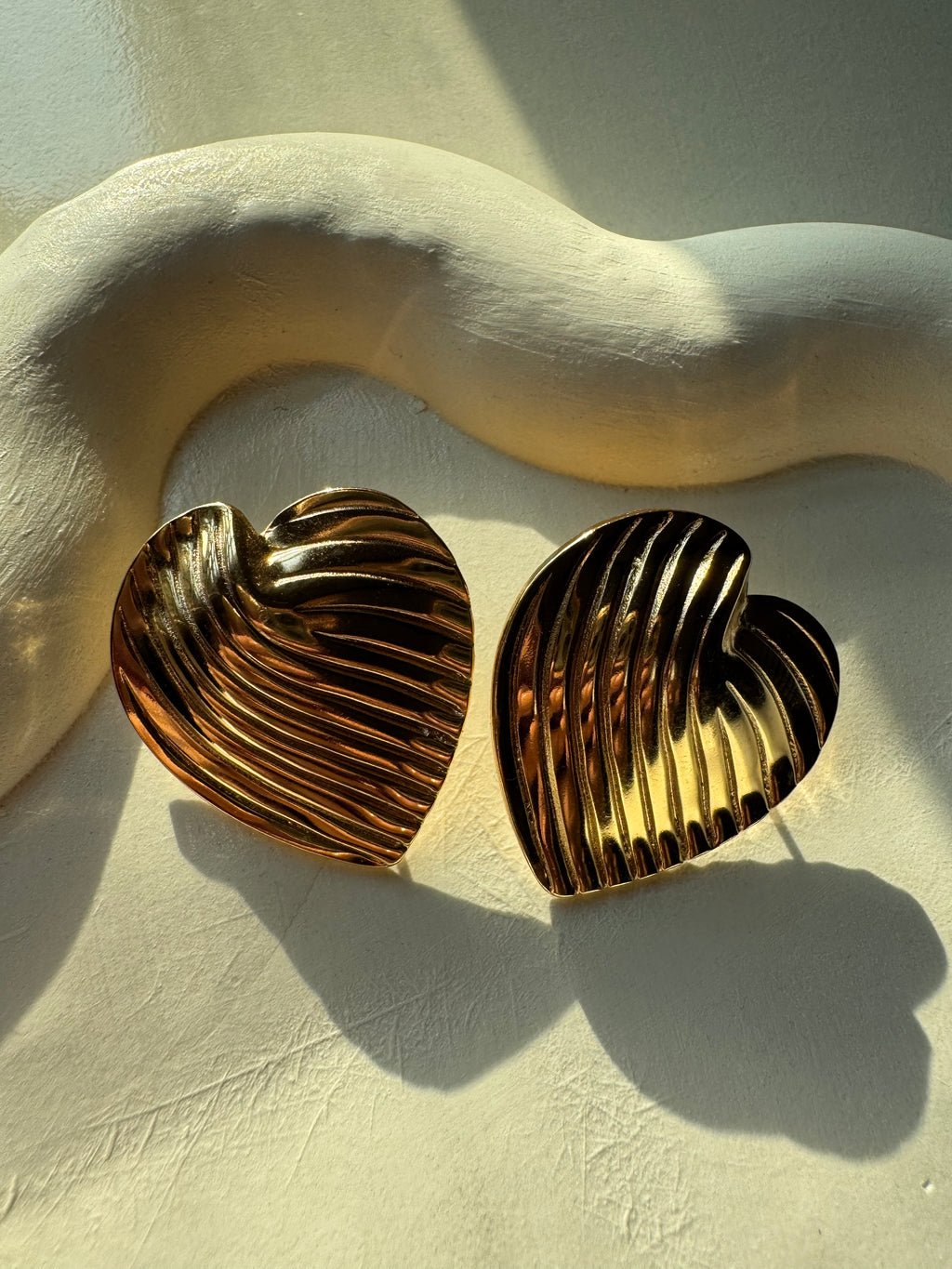 Serene Hearts Earrings - 18K Gold Plated