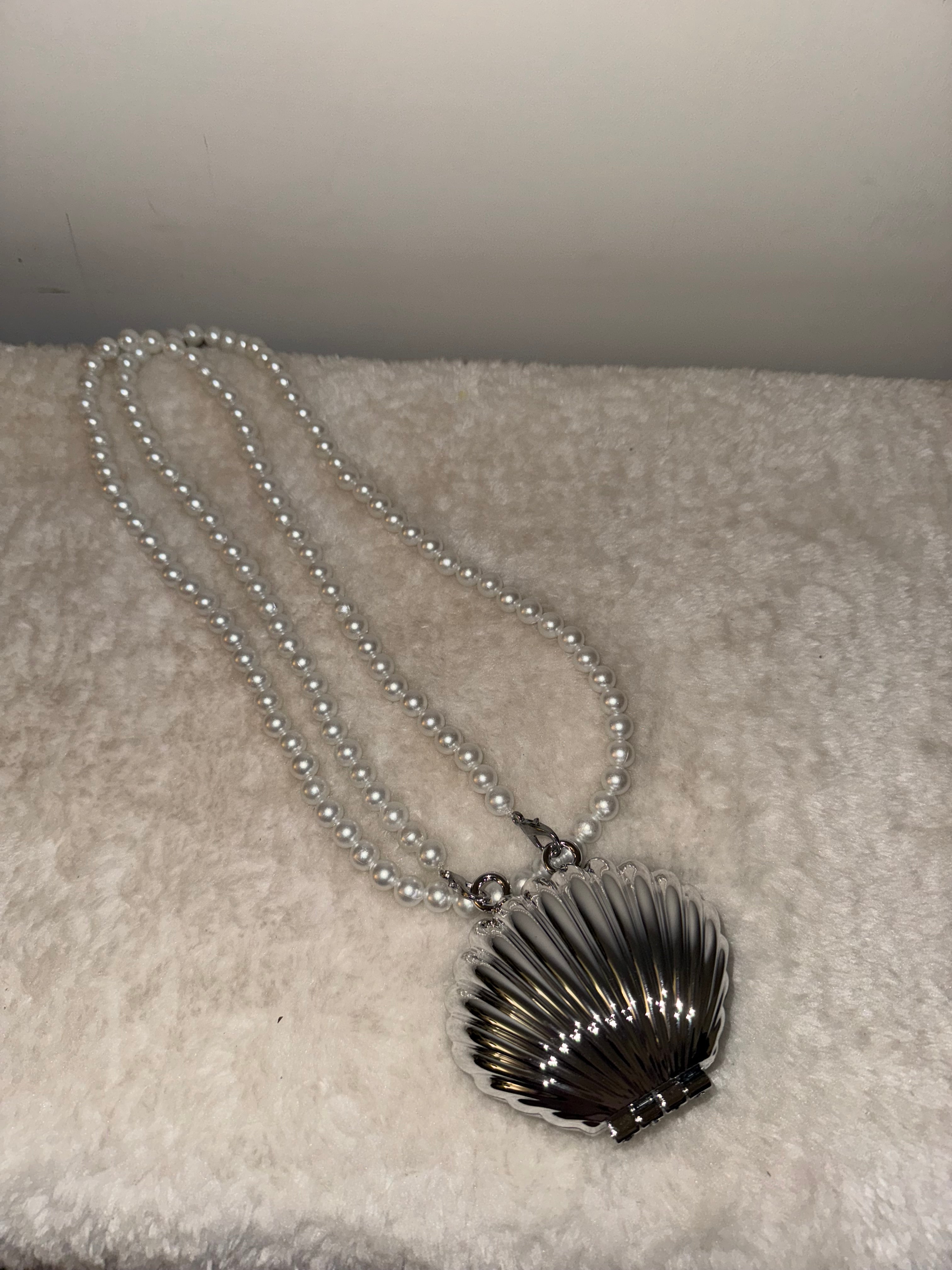 Shell Acrylic Clutch with Pearl Chain - Silver