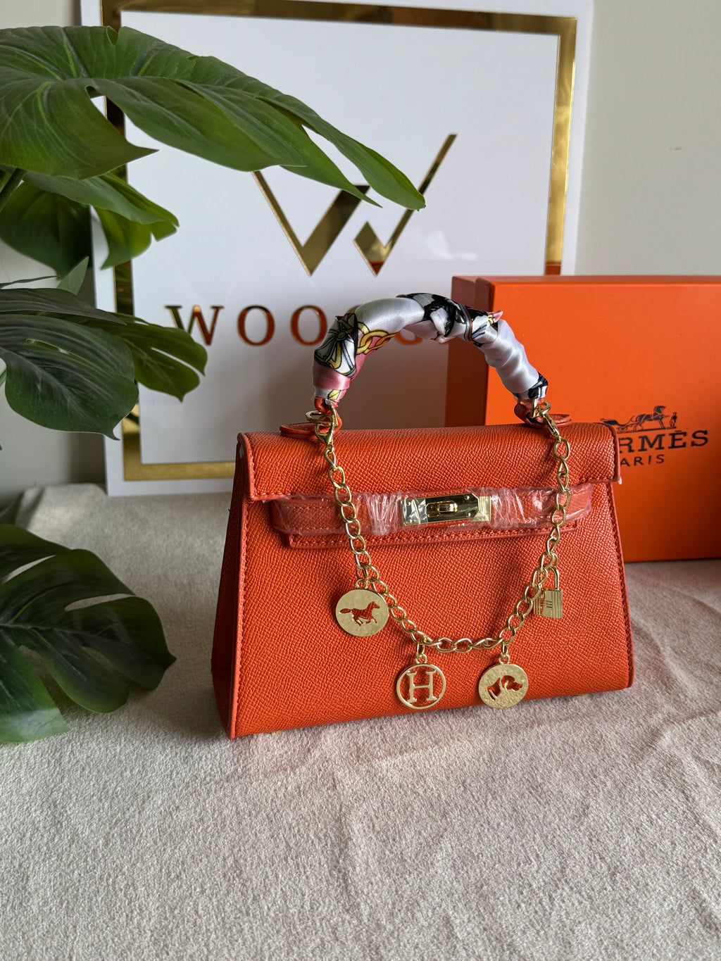Hermes Kelly BOX PACKING with Chain and Scarf (Orange)