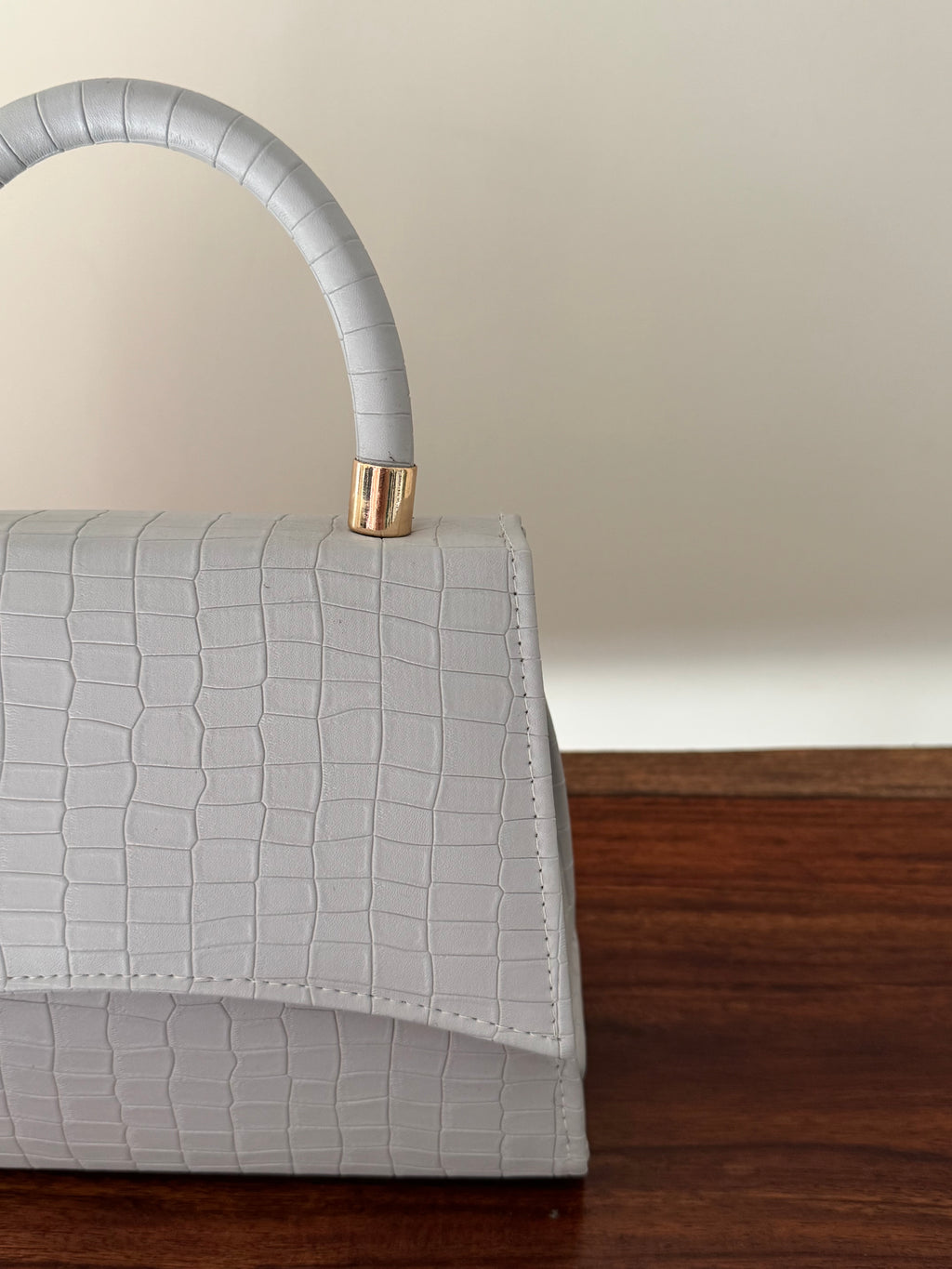 Elara Classic Bag with Strap - Grey