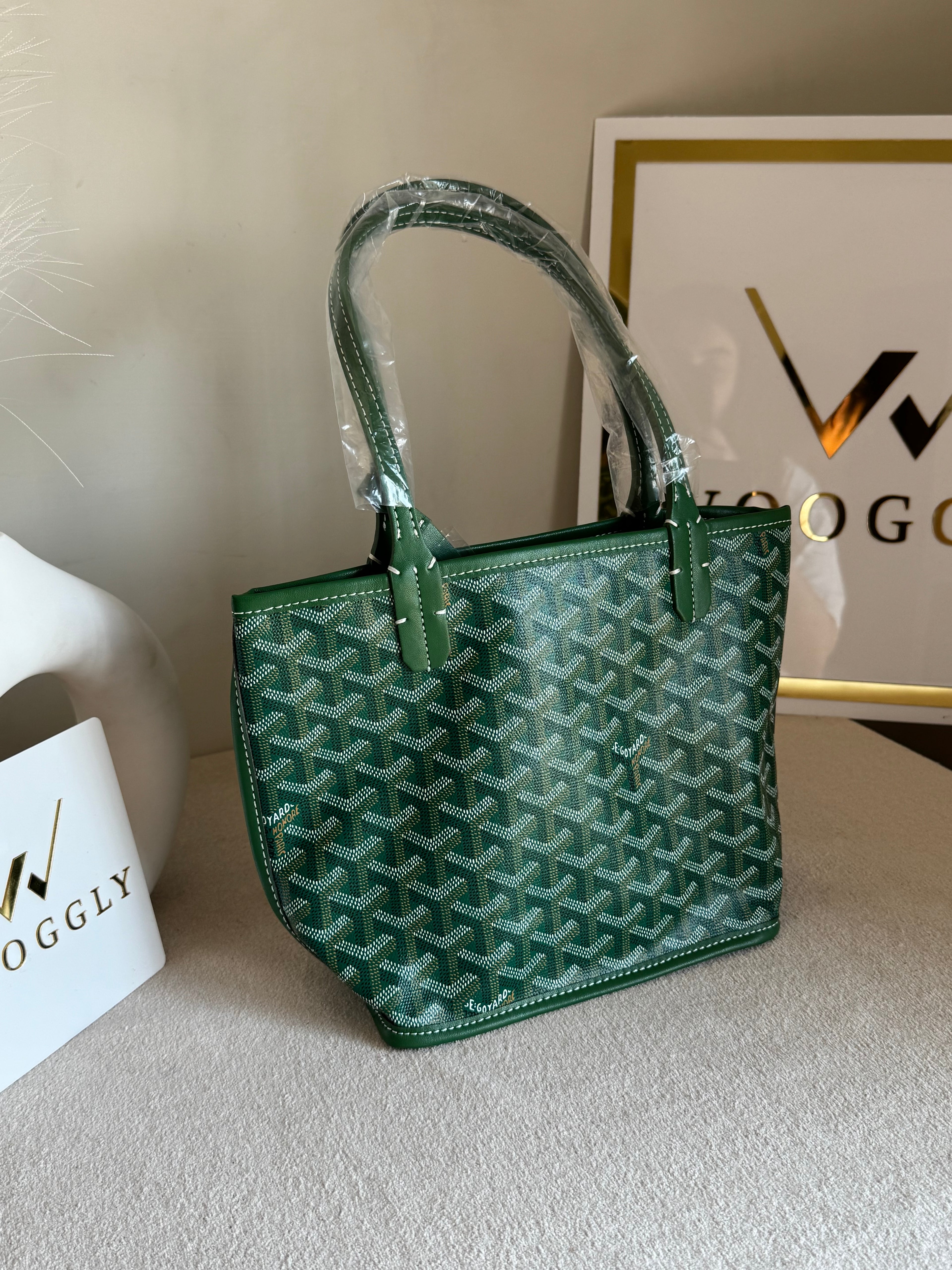 Go Yard Tote Bag - Small Green with Magnetic Box