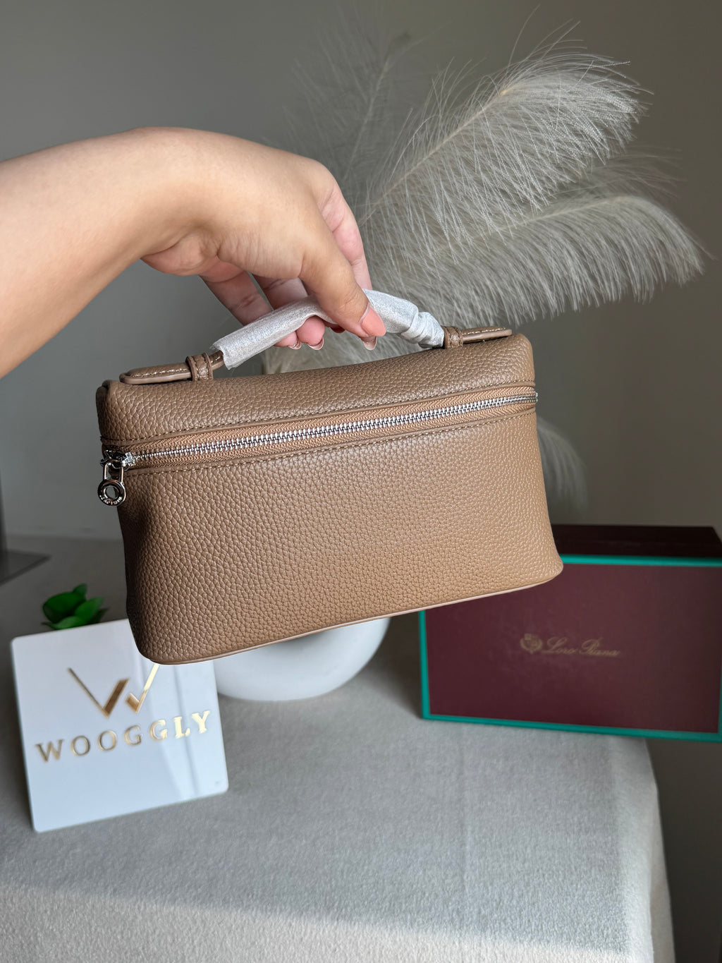 Loro Piana Premium Signature Bag - Khaaki
