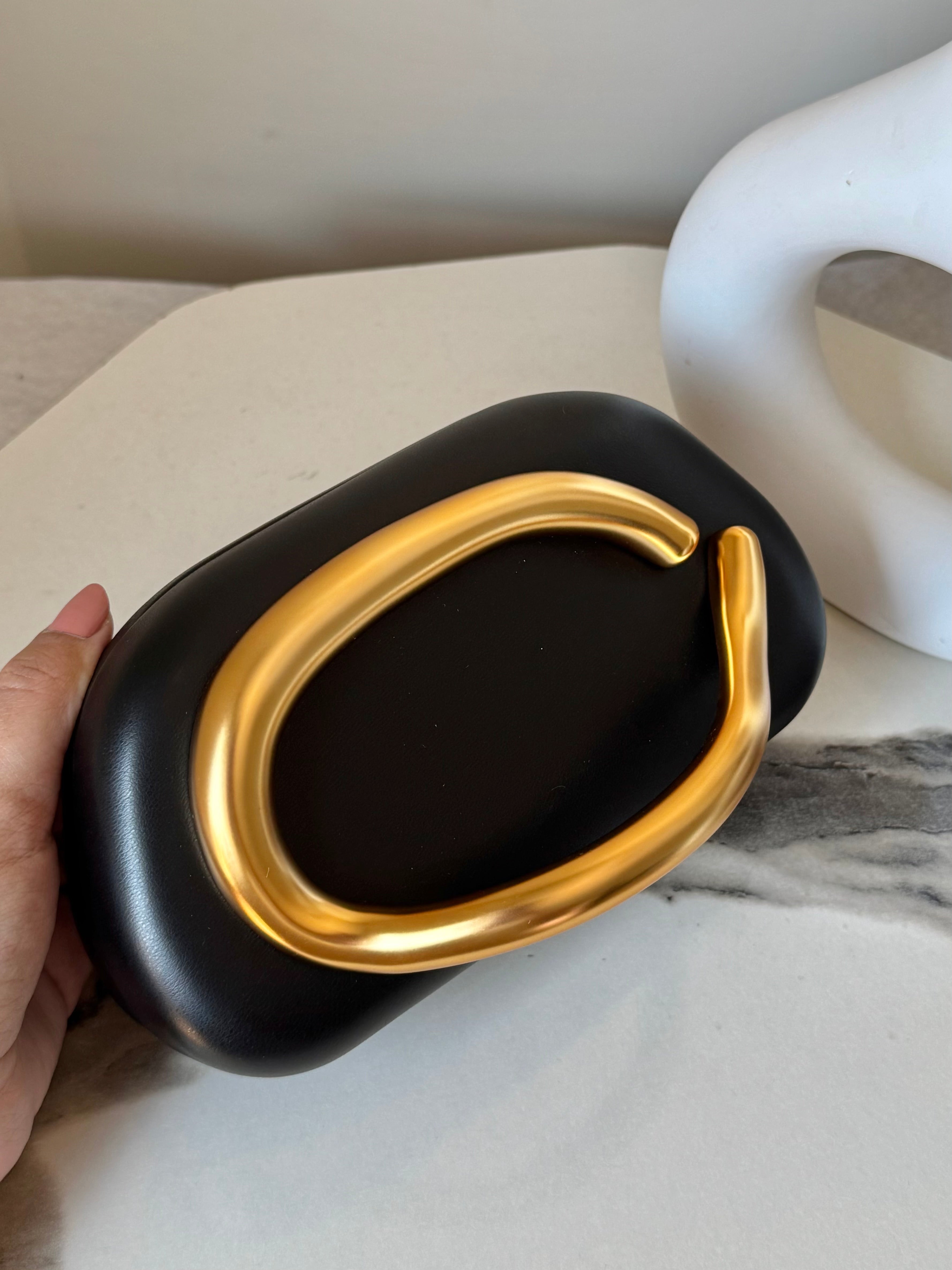 ZARA VIRAL CLUTCH with chain - Black