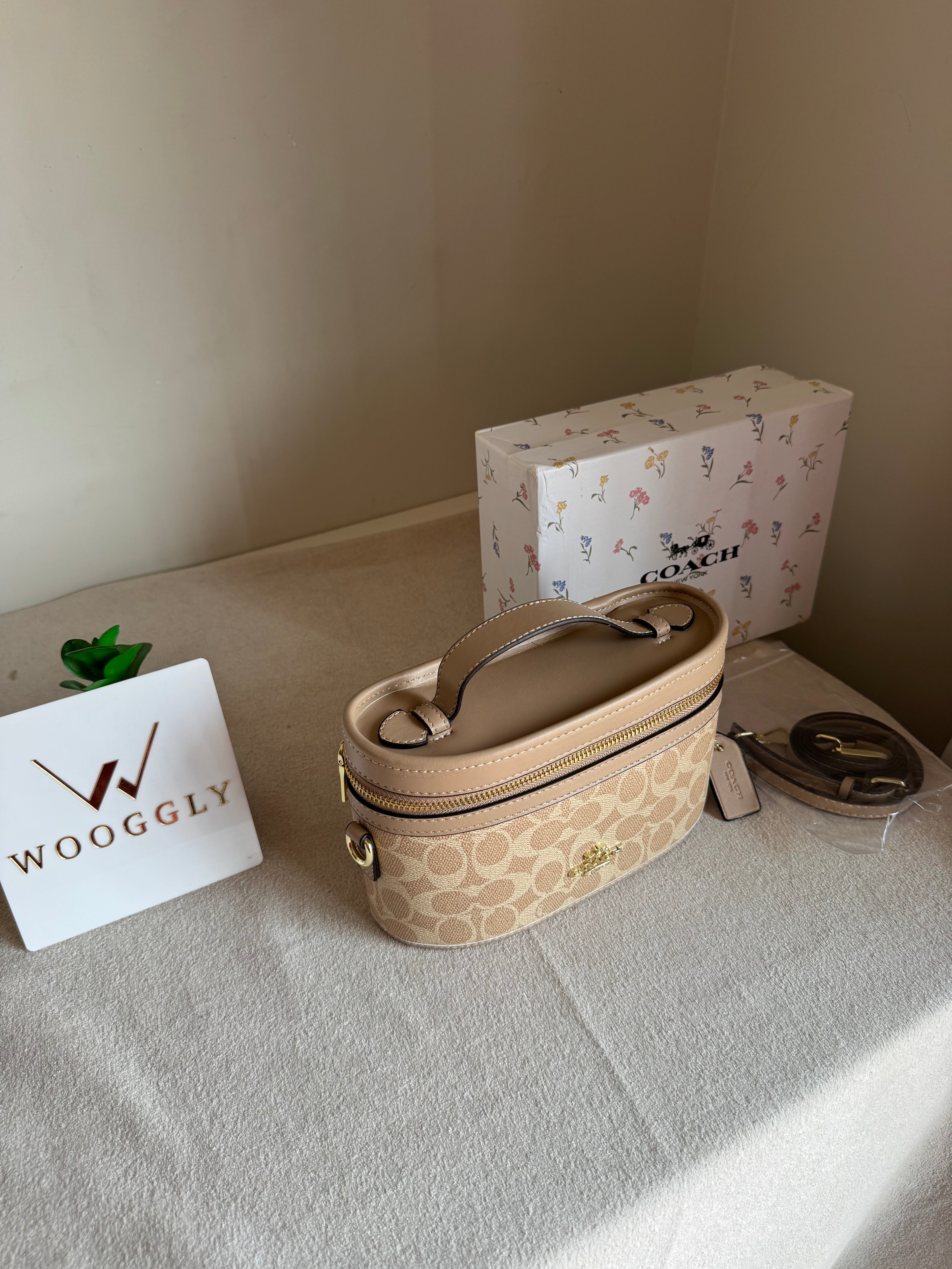 COACH Premium Bucket Bag (Signature Beige) with Long Strap - BOX PACKING