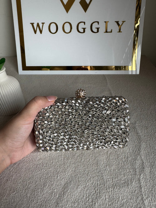 Alyzeh Clutch (Silver)