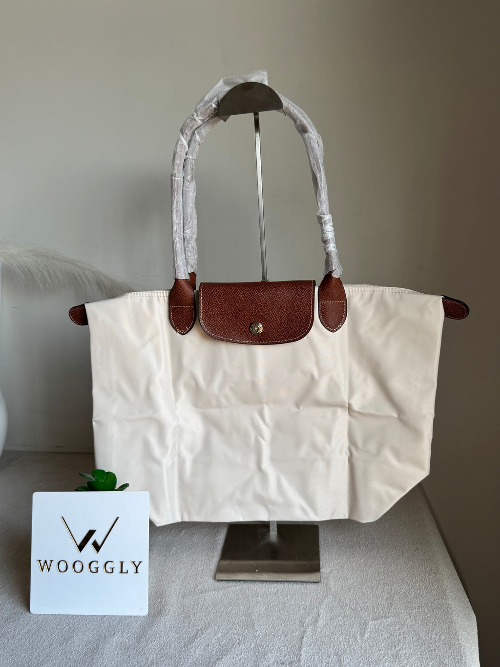 Longchamp Tote LARGE - Paper White (WITH BRAND LOGO)