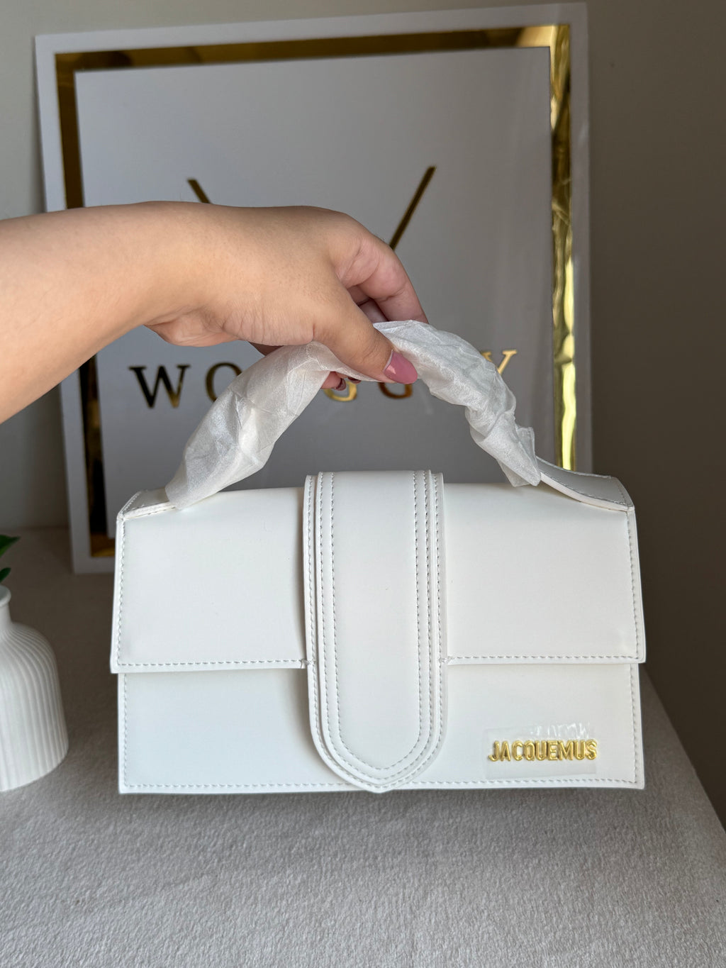 Jacquemus - Medium Bambino (White) BOX PACKING