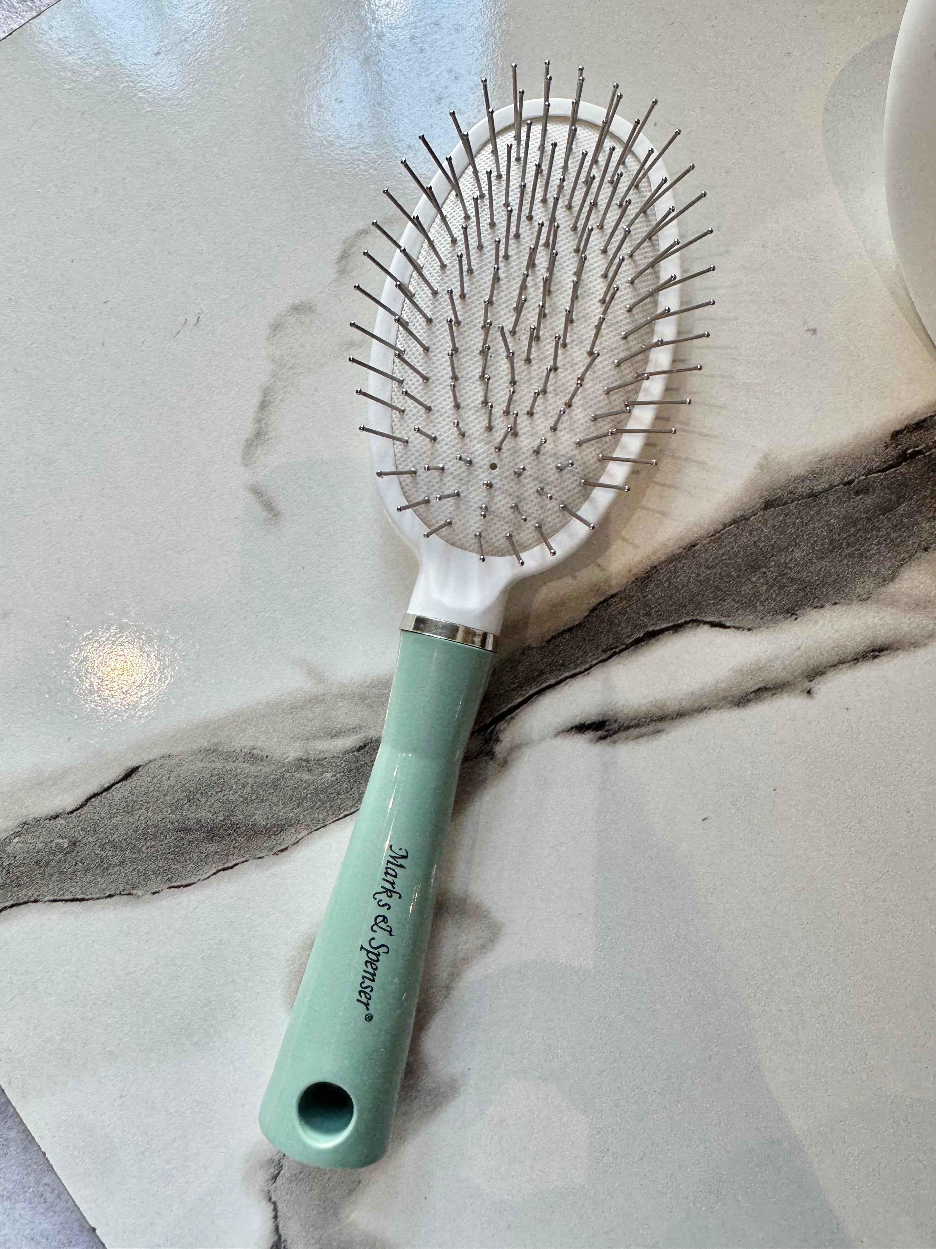 Softest White & Turquoise Brush
