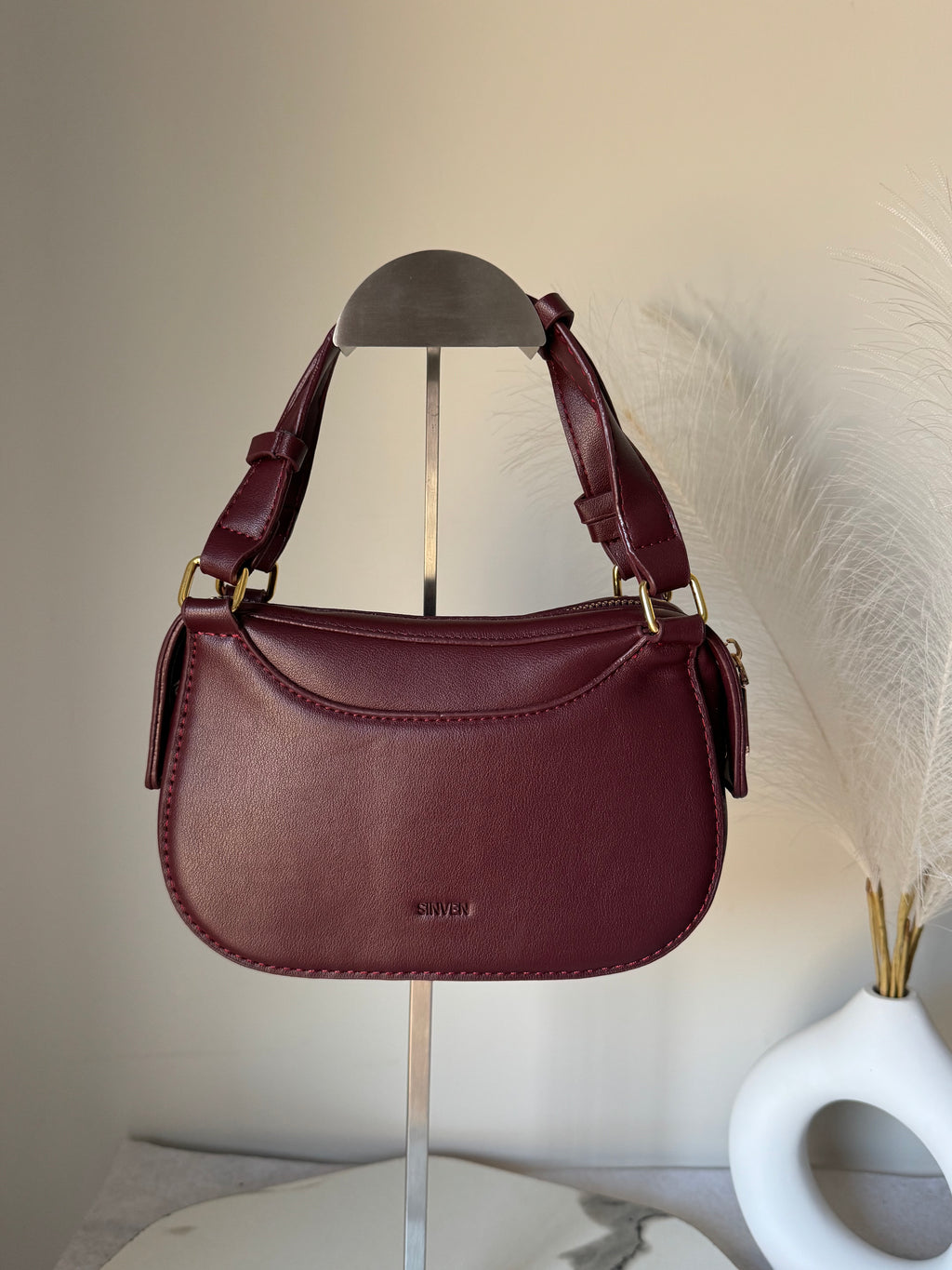 Sleek Aura Bag - Maroon