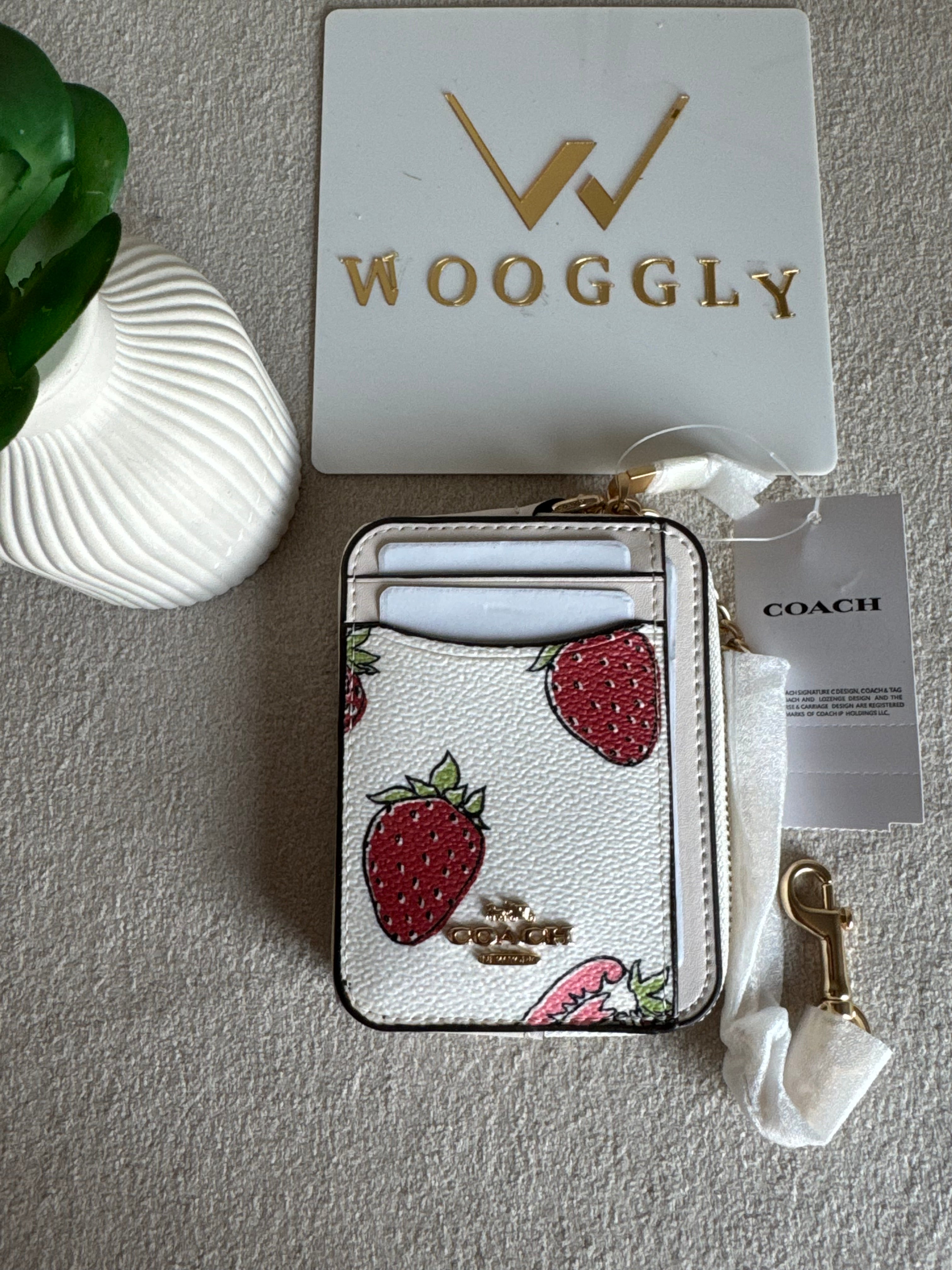 Coach Zip Card Case - Strawberries