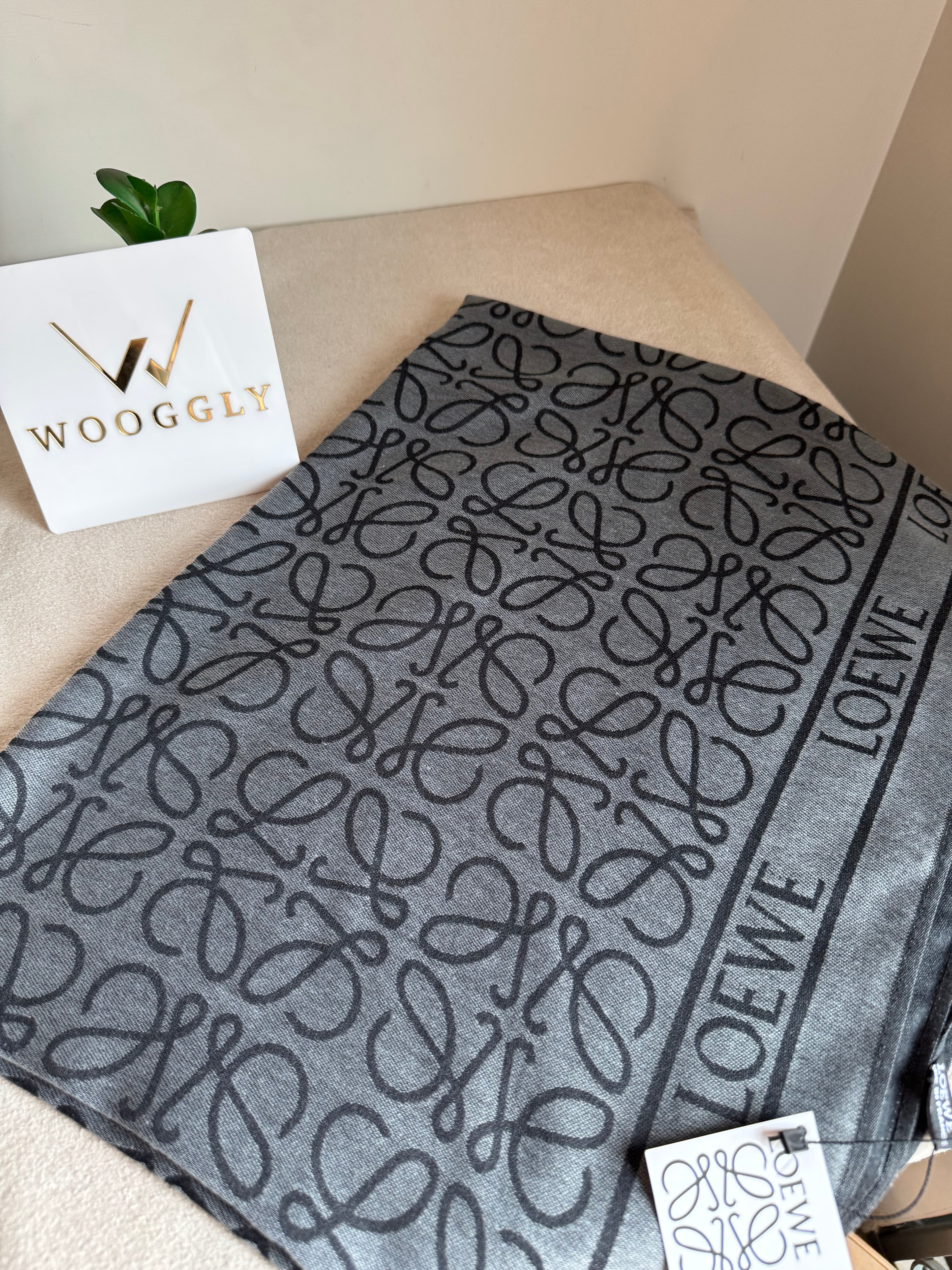 Coach Warm Shawl Grey/Black