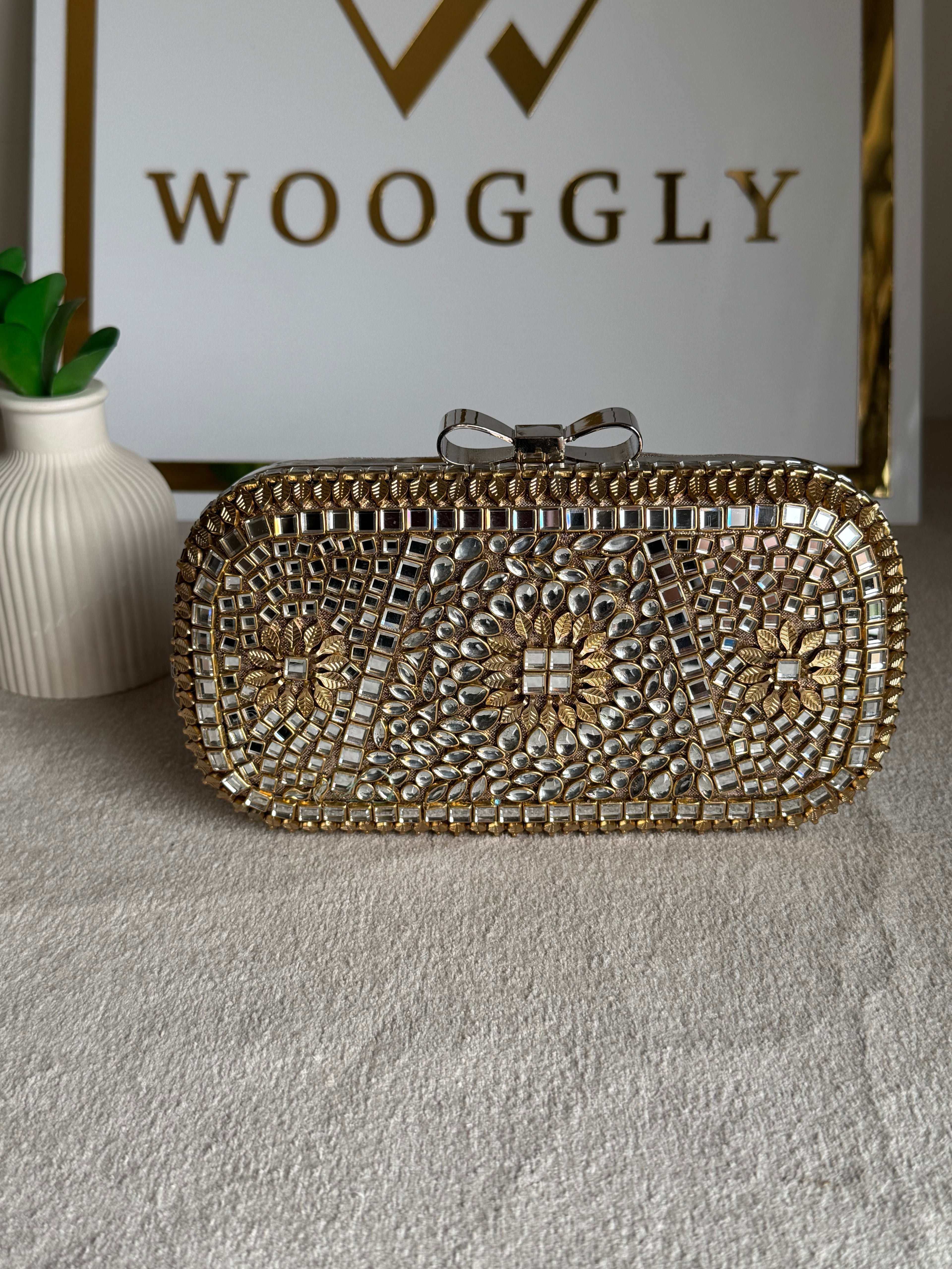 Mahe e Noor Kundan Clutch
