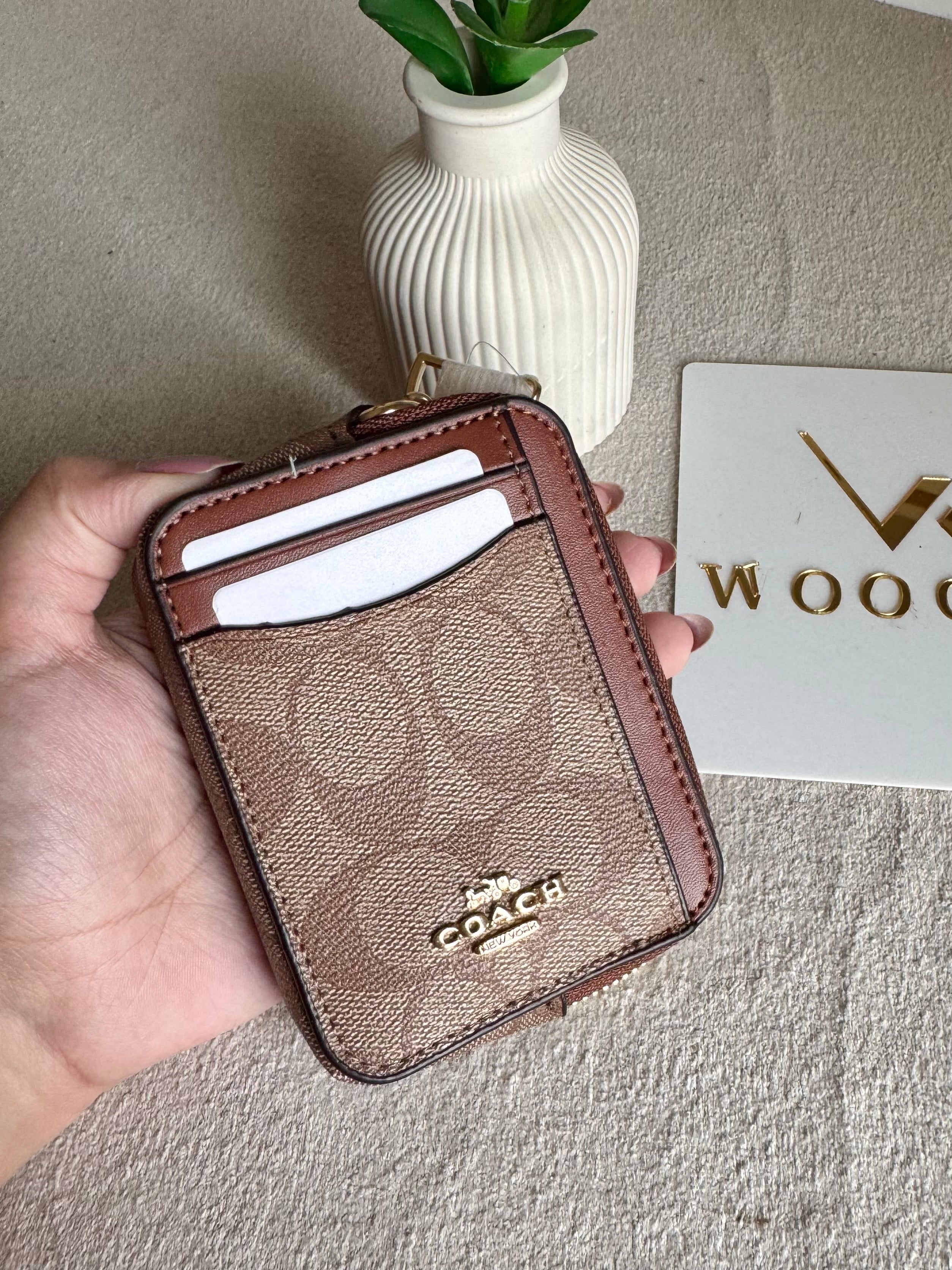 Coach Zip Card Case - Apricot with Chocolate Brown