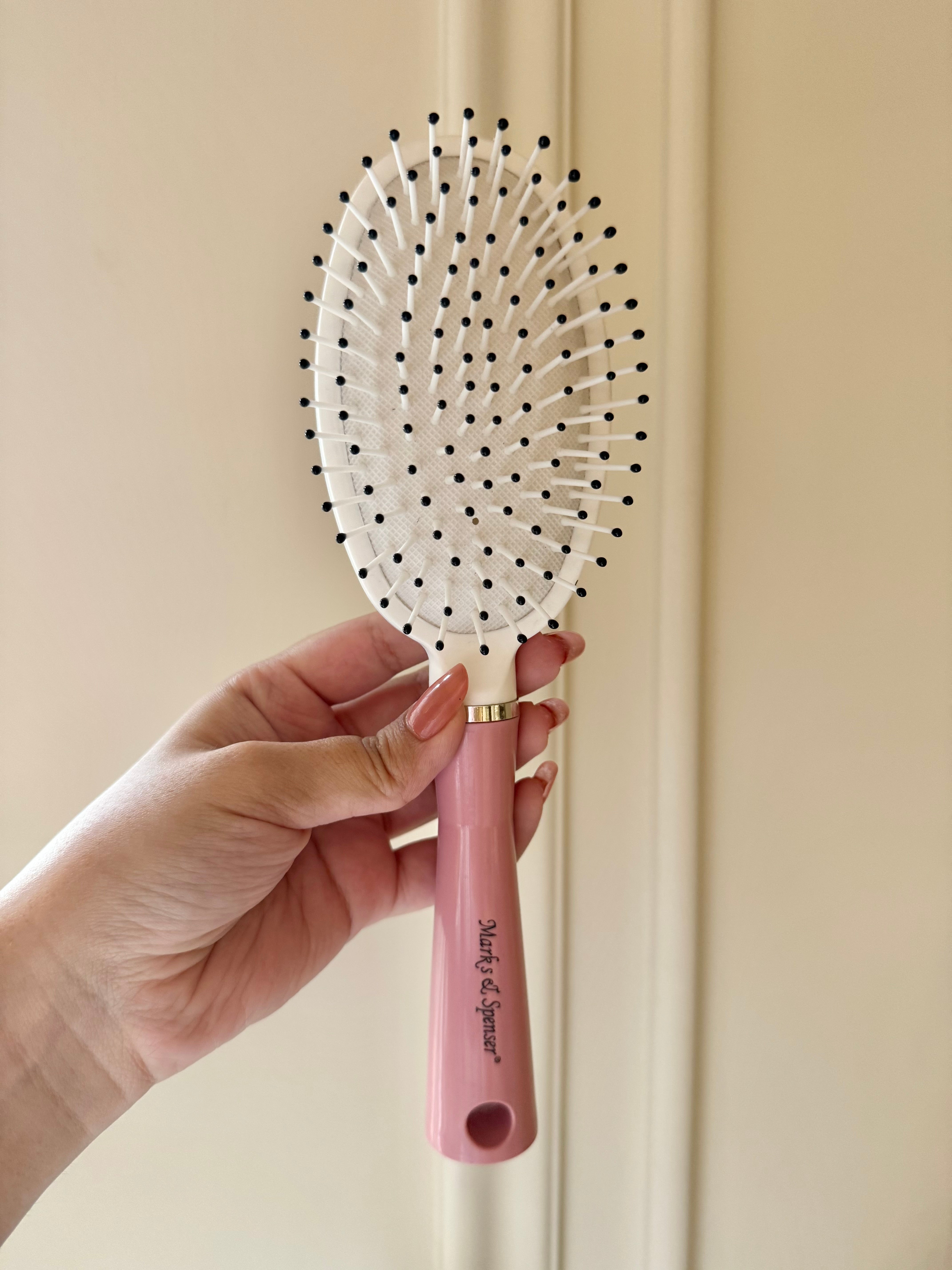 Softest Pink & White Brush