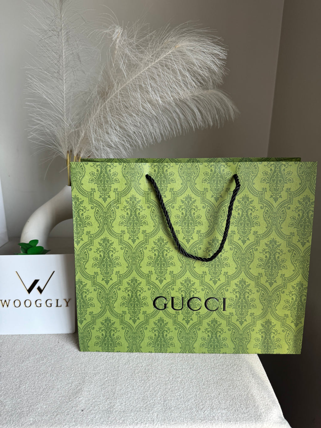 Gift Bag - Gucci - Medium (ONLY FOR PICK UP OR INDRIVE CUSTOMERS IN LAHORE)