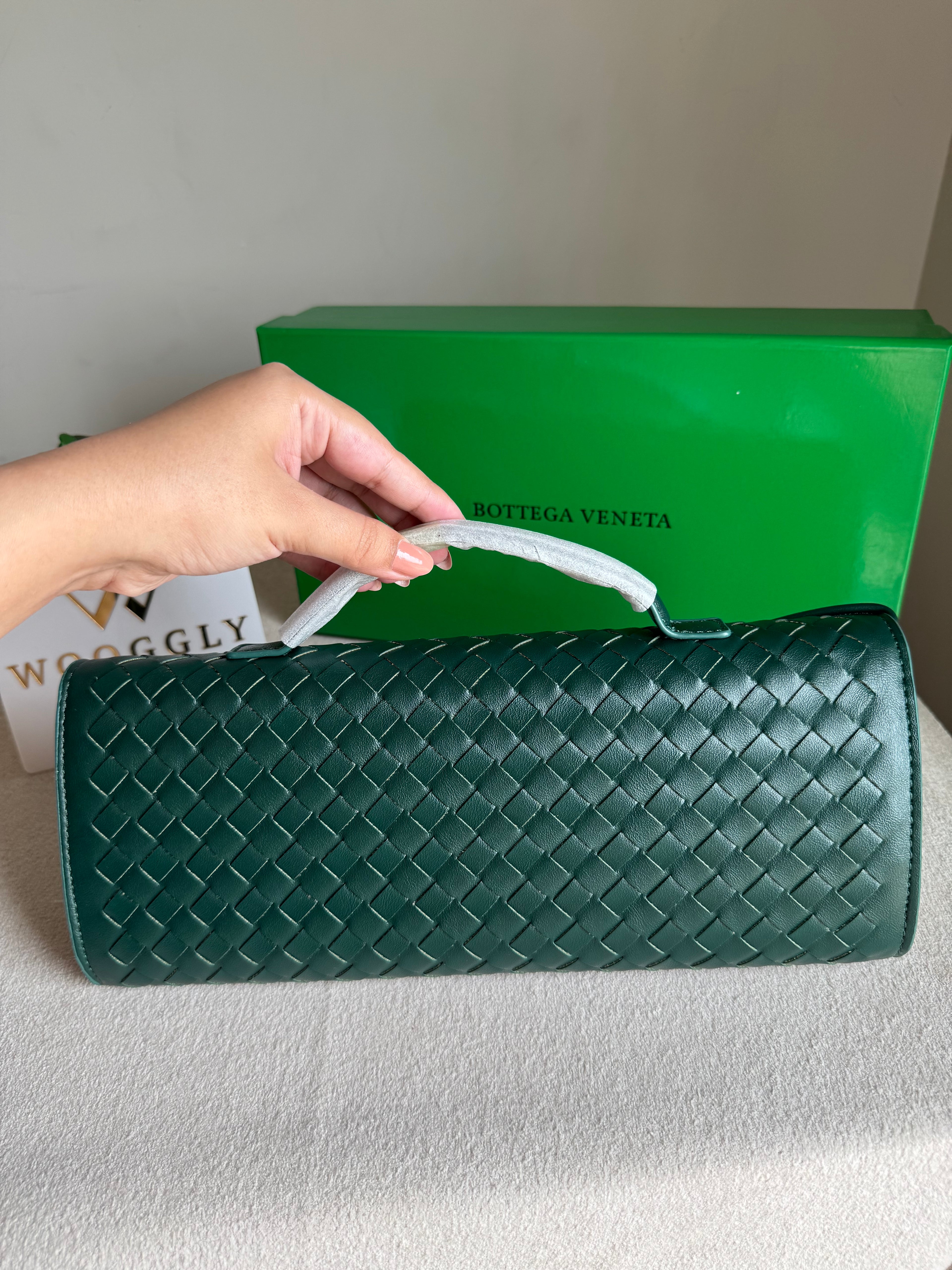 Premium Bottega Veneta Viral Bag with BOX Packing - Green