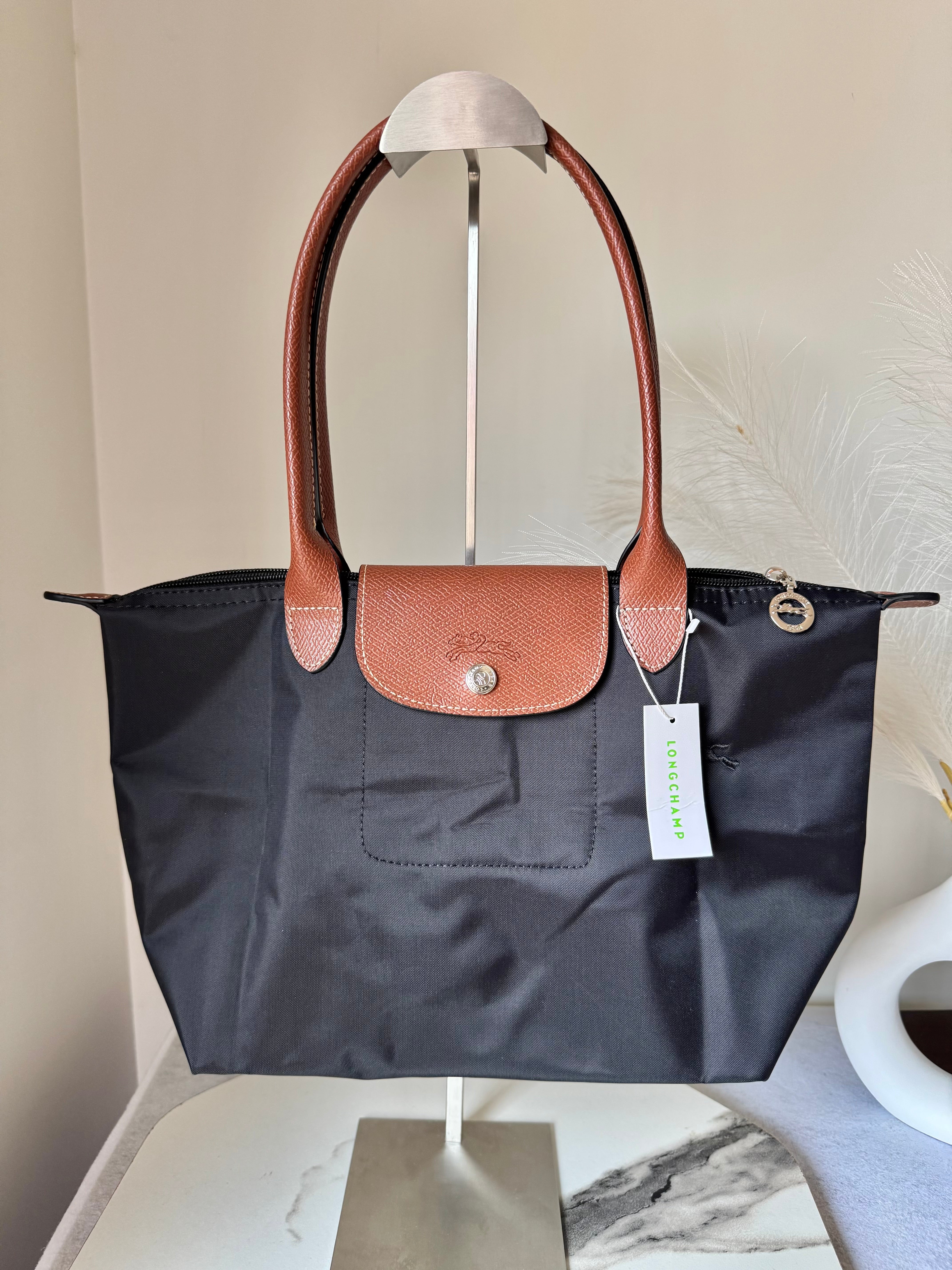 Longchamp Tote MEDIUM - Black (WITH BRAND LOGO)