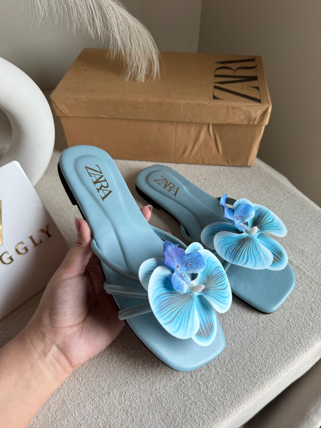 VIRAL FLOWER SLIDES - Blue