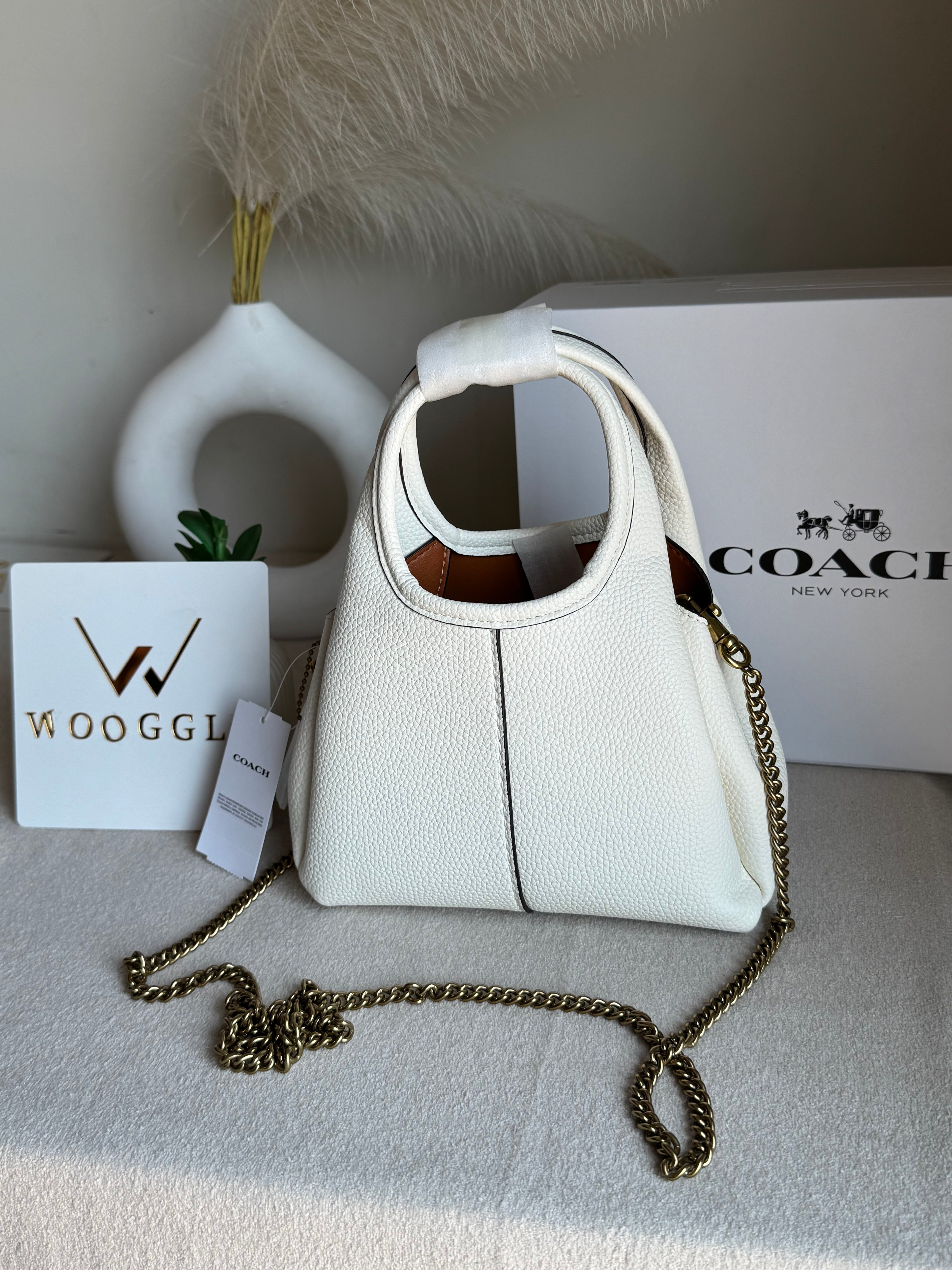 EXTREMELY PREMIUM MINI COACH Lana (CREAM) - BOX PACKING
