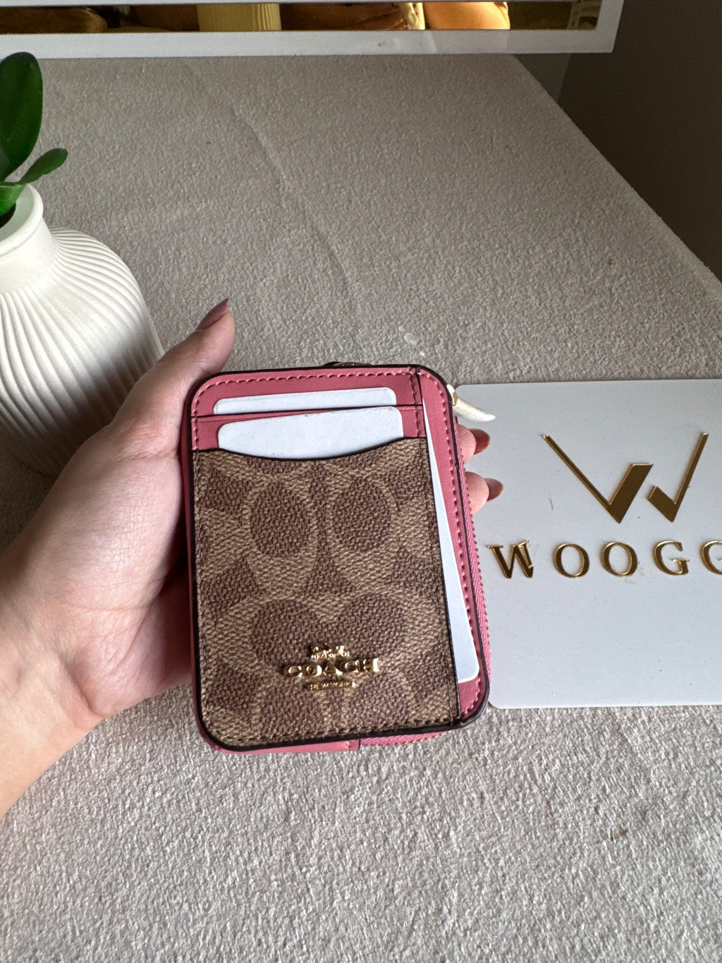 Coach Zip Card Case - Signature Apricot with Pink