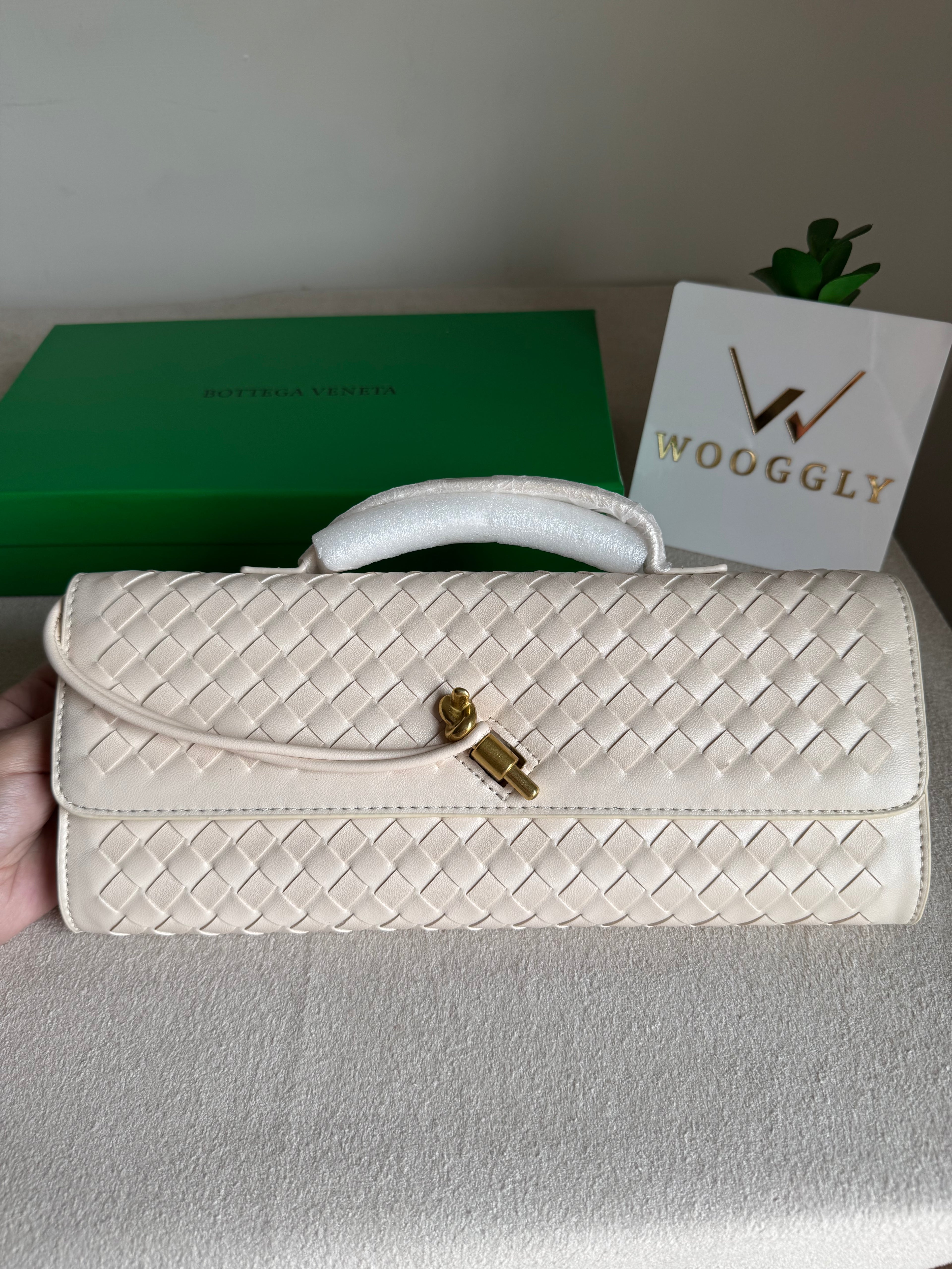 Premium Bottega Veneta Viral Bag with BOX Packing - Cream