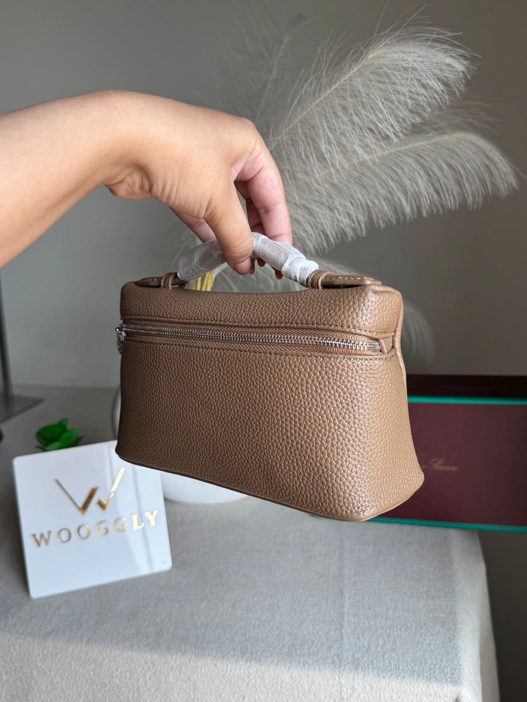 Loro Piana Premium Signature Bag - Khaaki