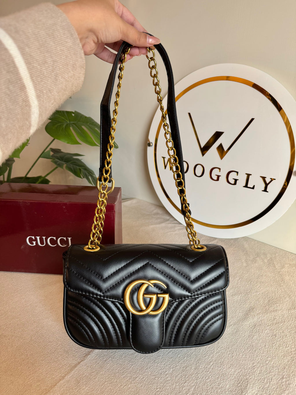 Gucci Signature Bag MEDIUM - Black with Box Packing