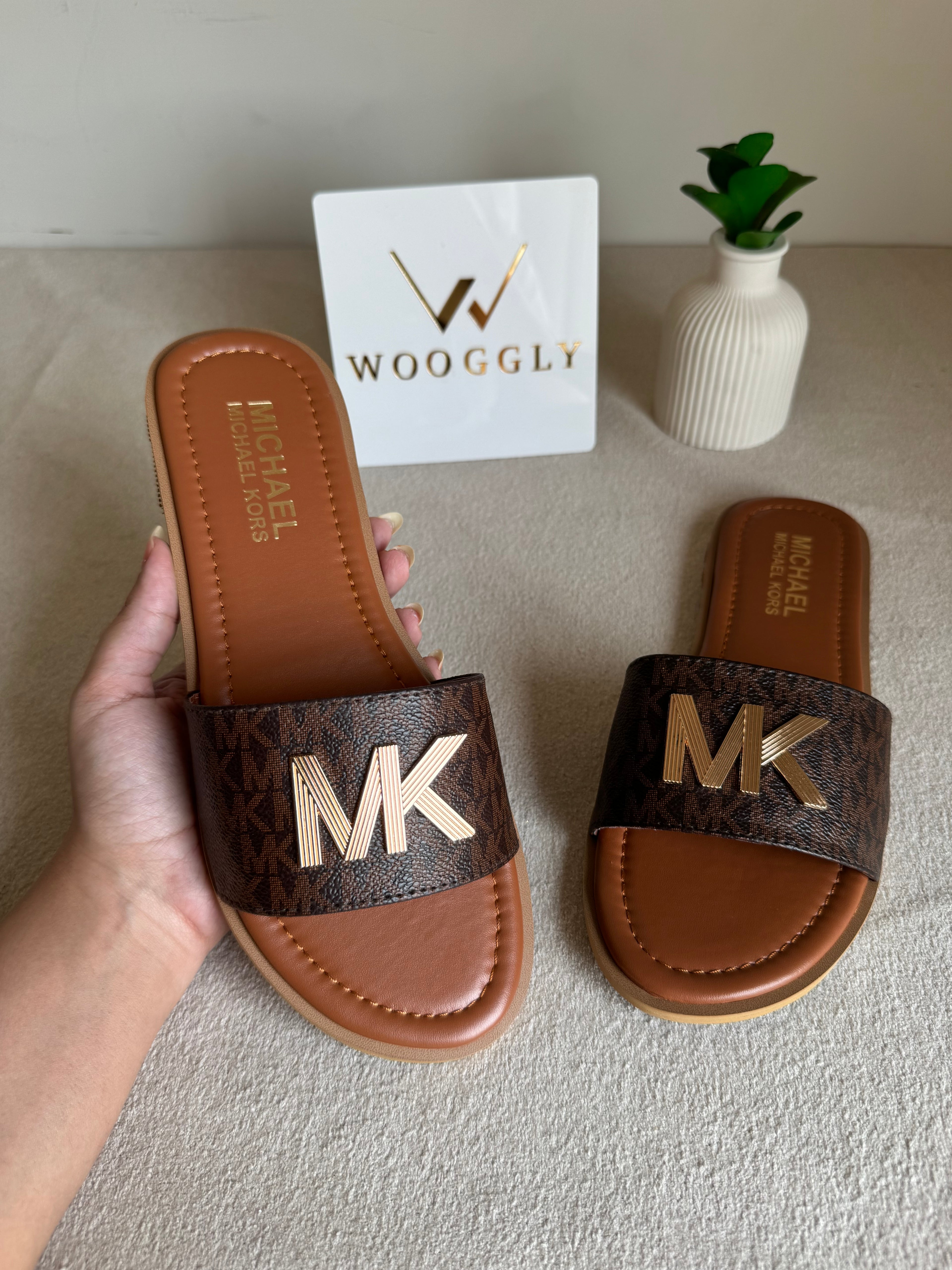 Viral MK Slides - Chocolate Brown