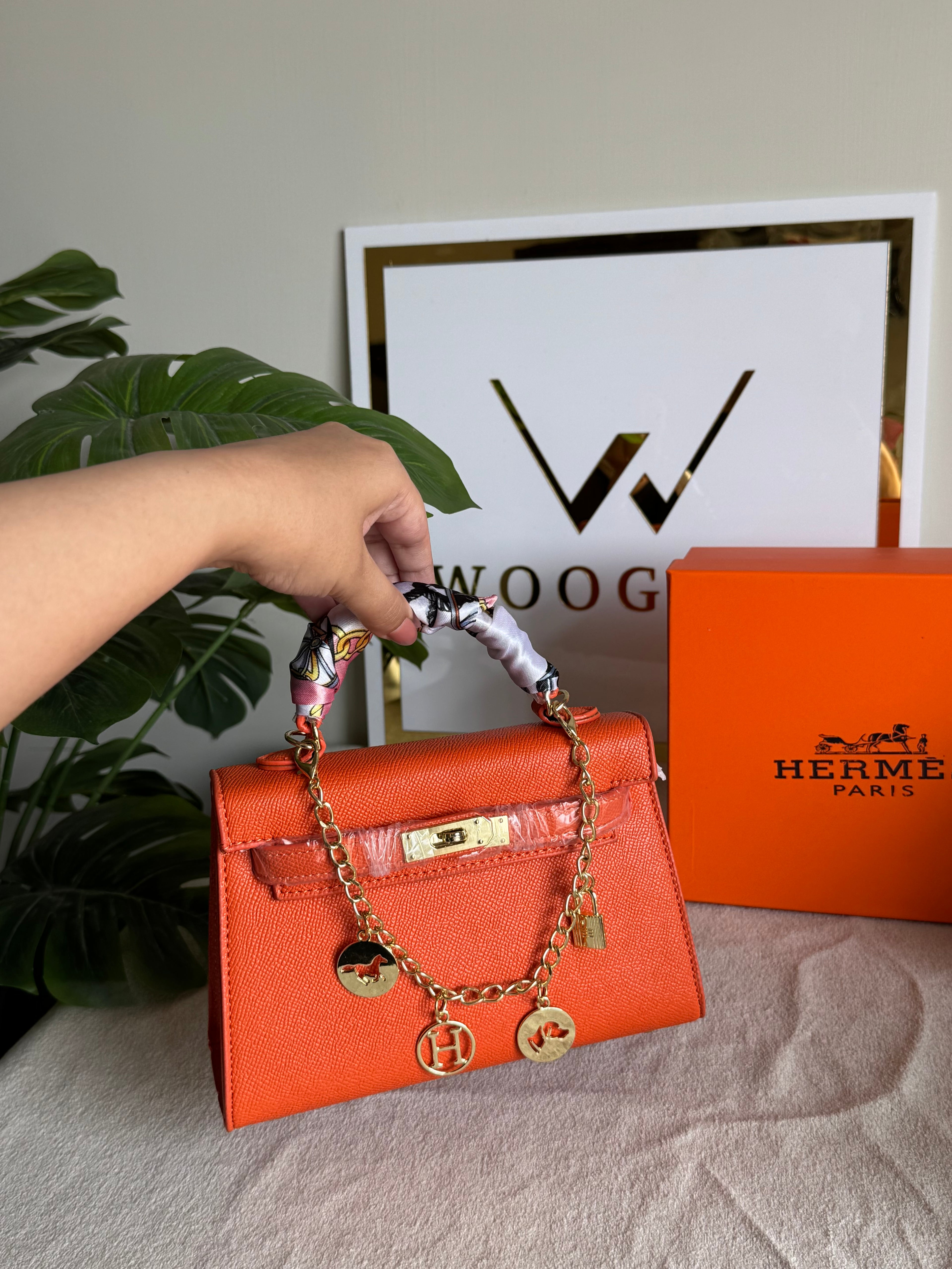 Hermes Kelly BOX PACKING with Chain and Scarf (Orange)
