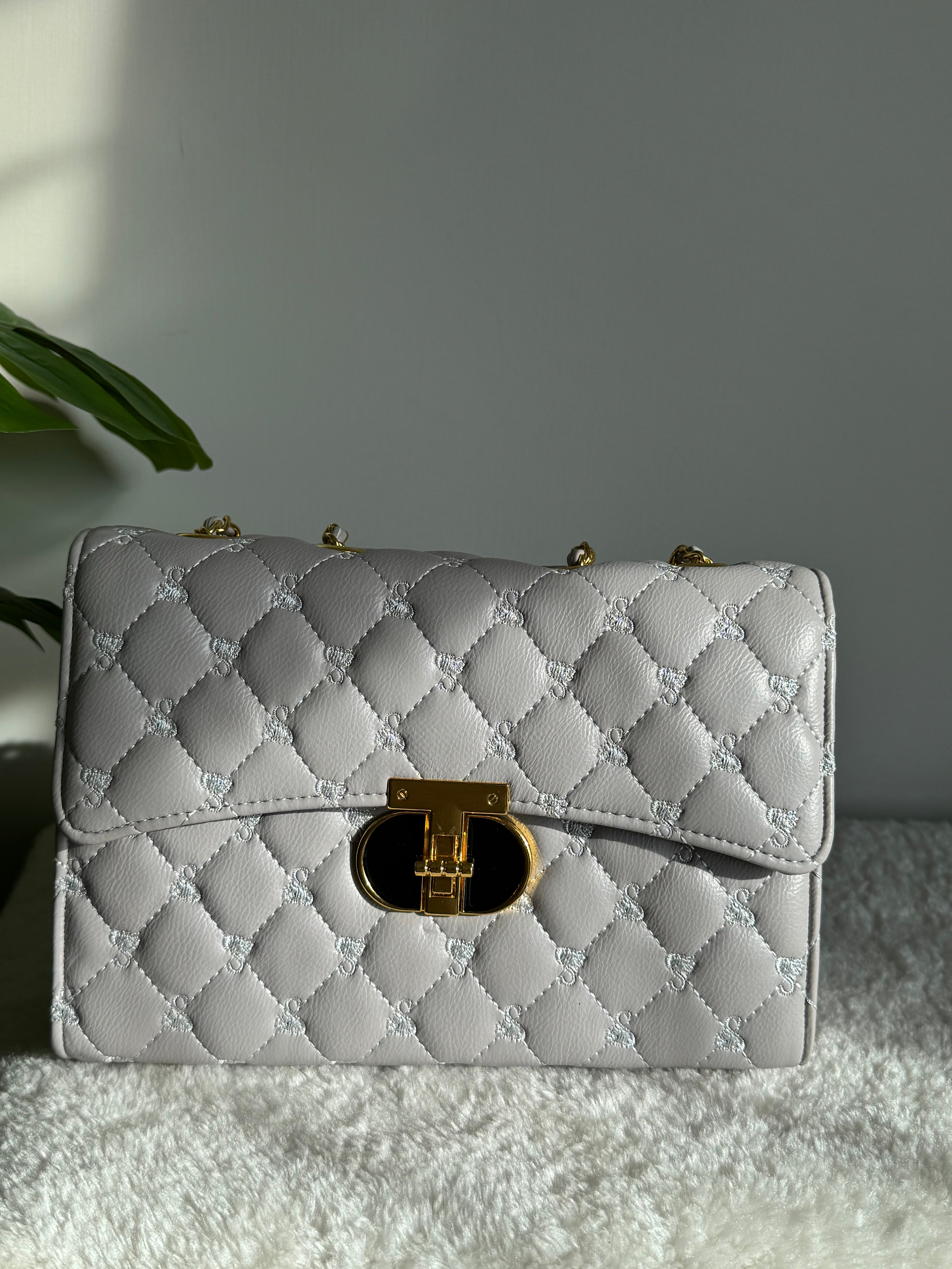 Everyday Essential Sling (Grey)