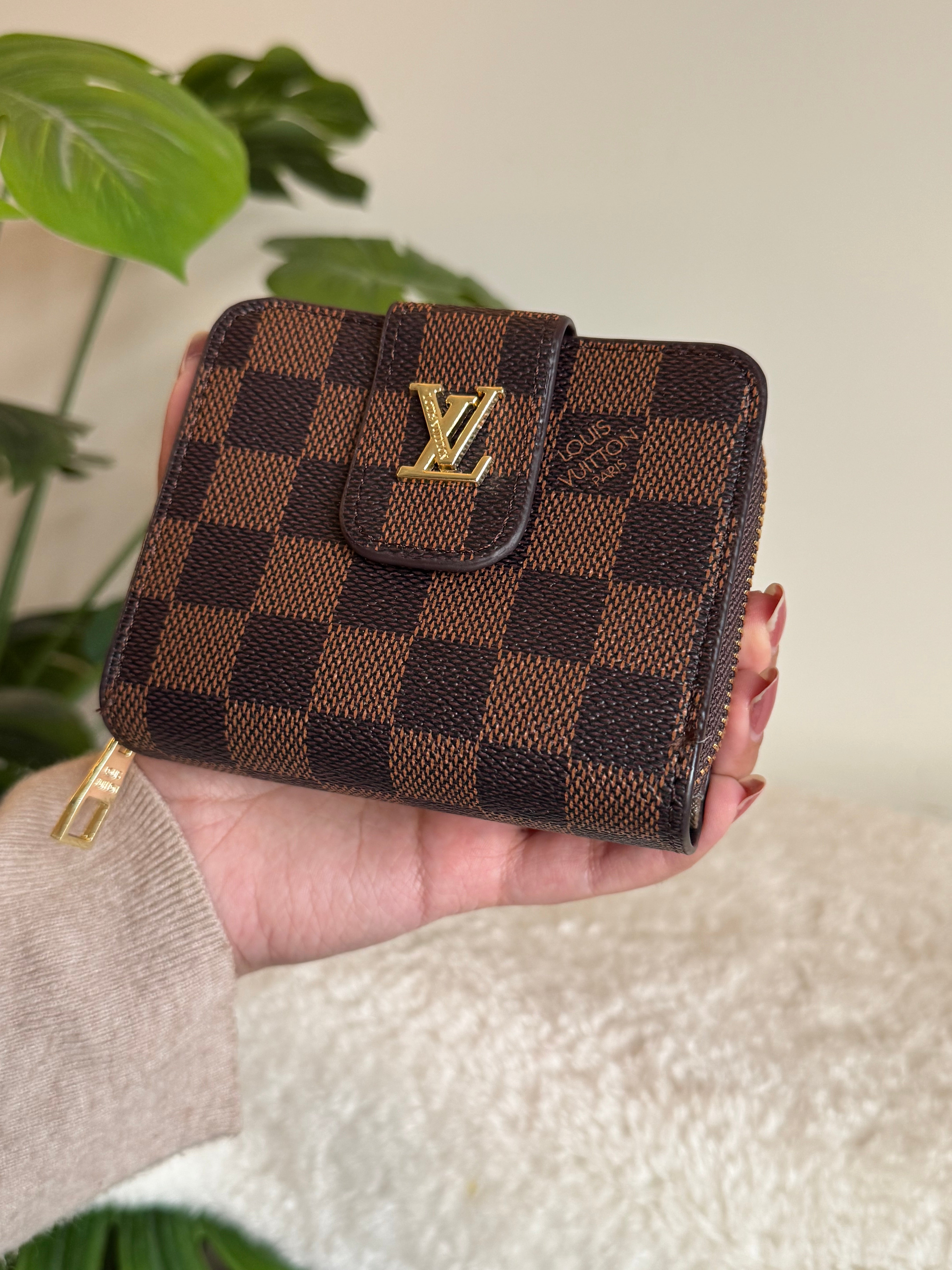 Premium LV Wallet - Box Packing