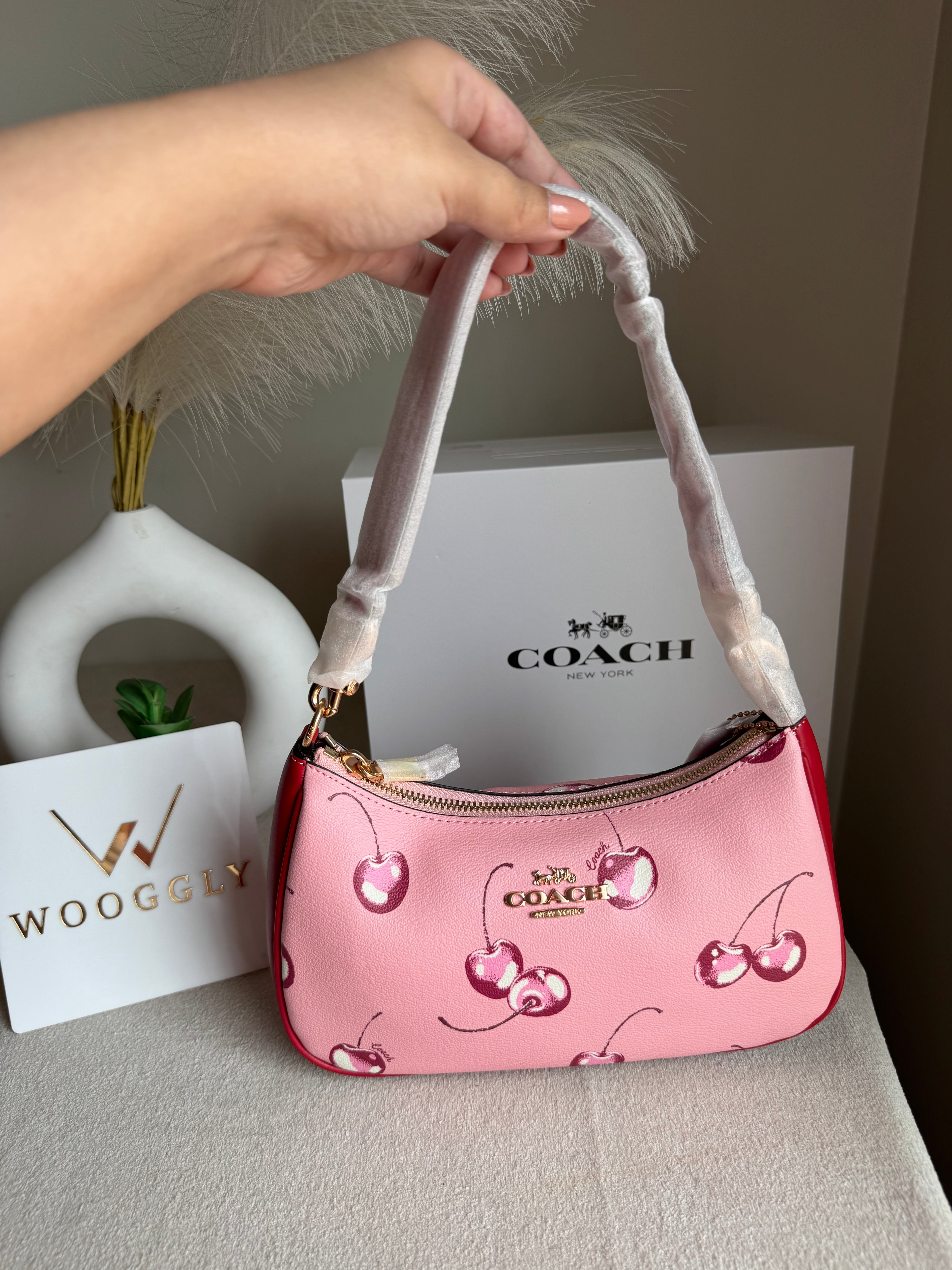 Coach TERI PREMIUM (Pink Cherries) - MAGNETIC BOX PACKING