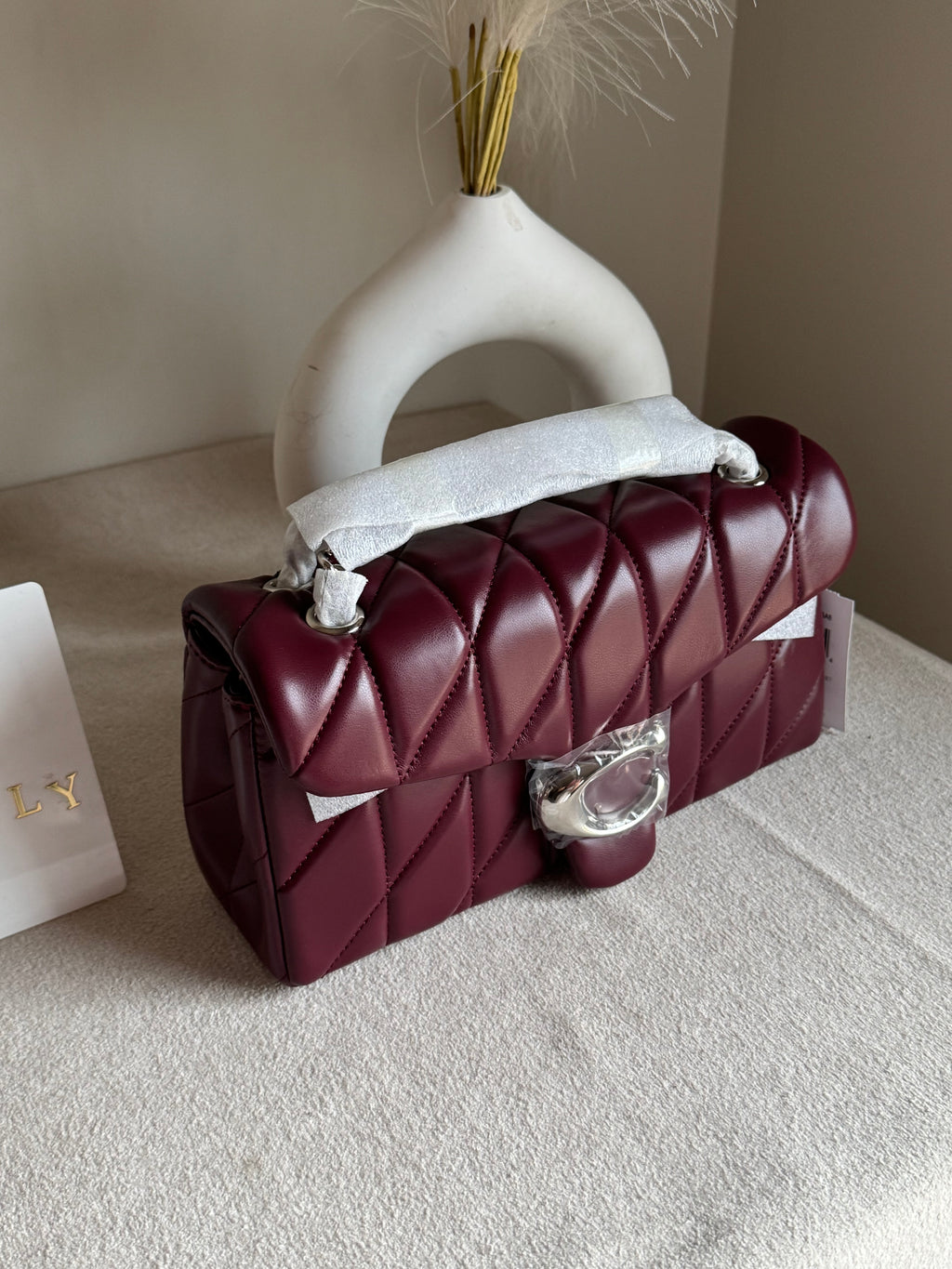 Quilted Tabby 26 EXTREMELY PREMIUM (Burgandy) - BOX PACKING