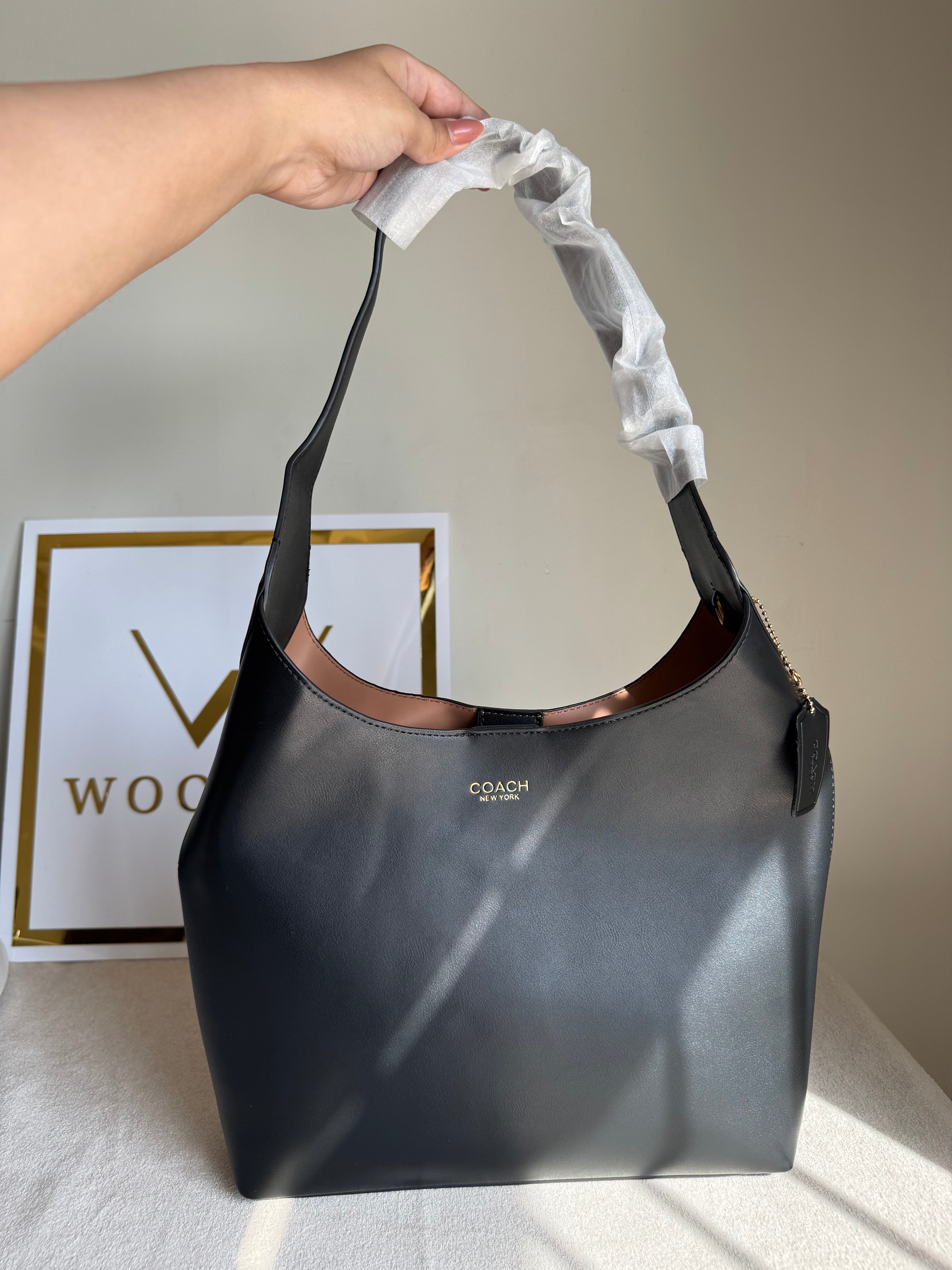 COACH Brooklyn Black - MAGNETIC BOX PACKING