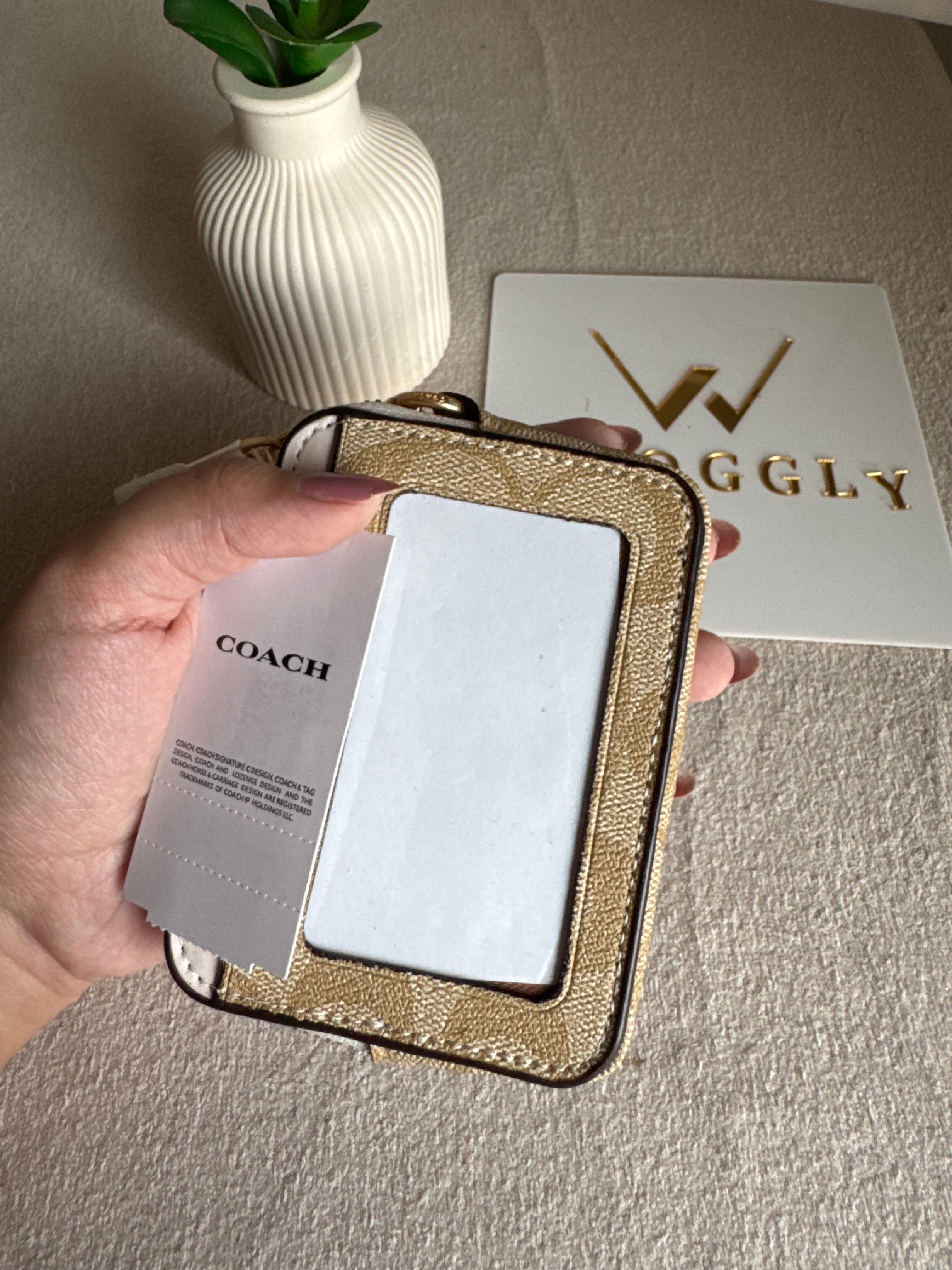 Coach Zip Card Case - Apricot White