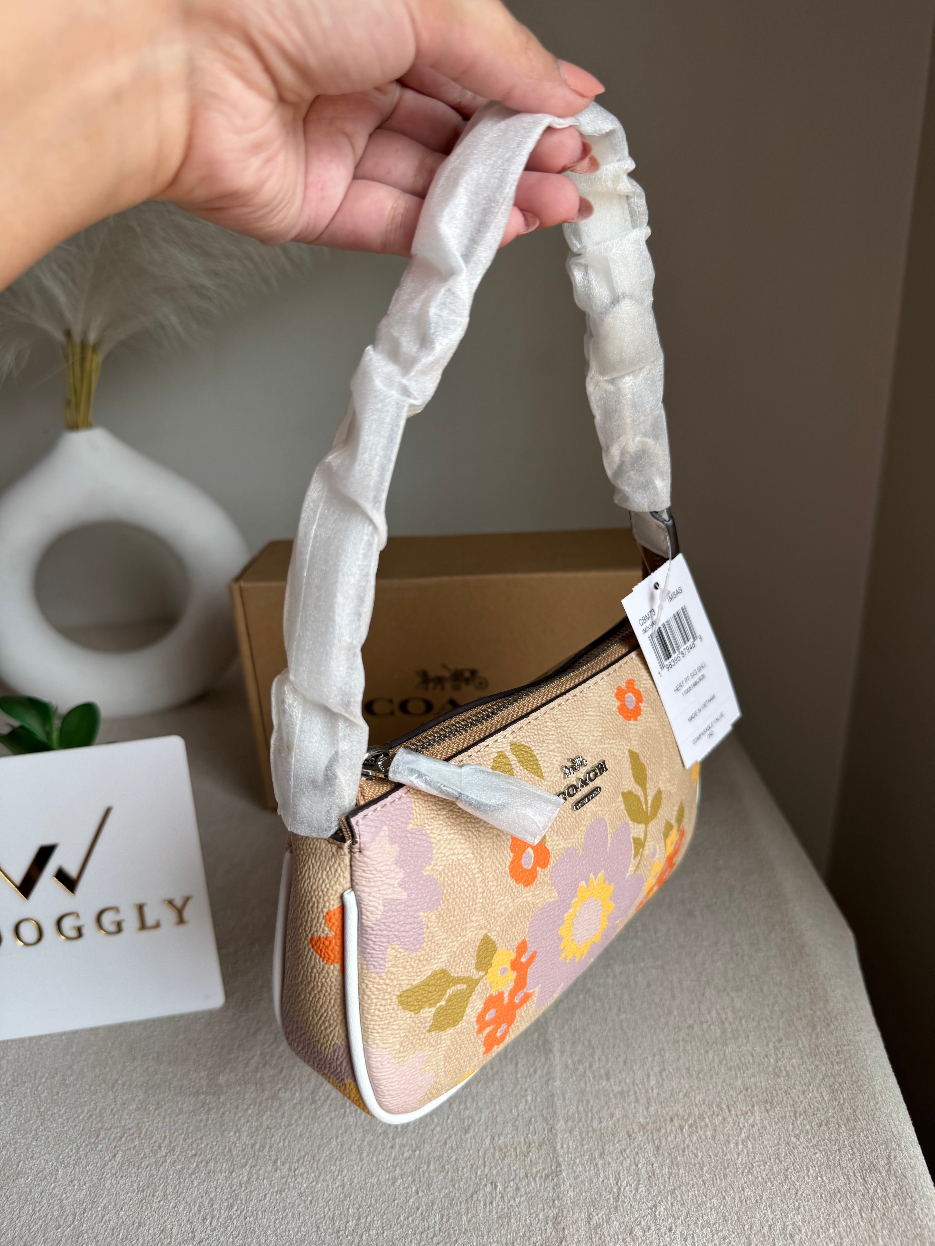 Nolita 19 Signature Canvas with Cute Summer Floral - BOX PACKING