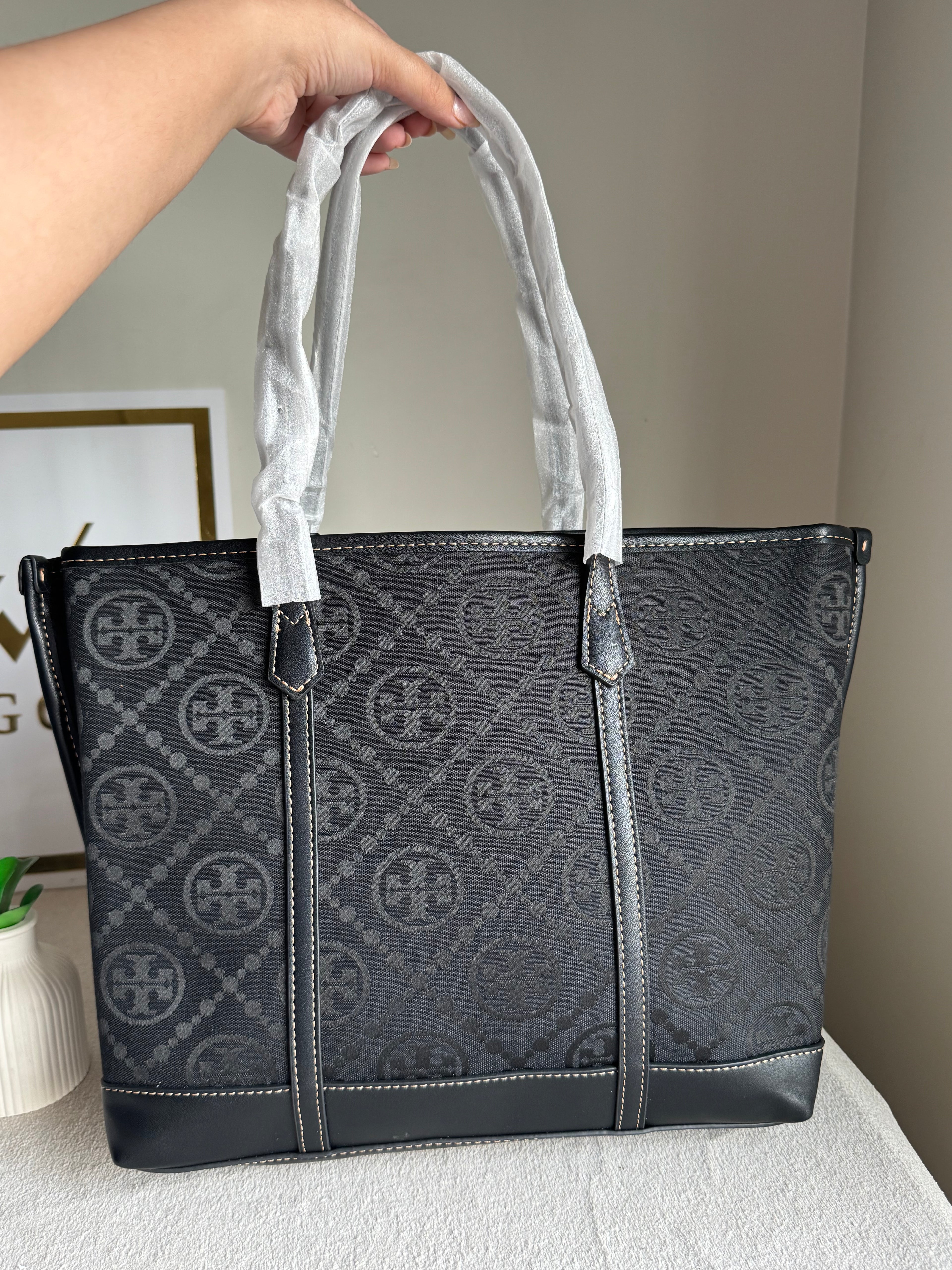 Tory Burch Tote Bag - Black