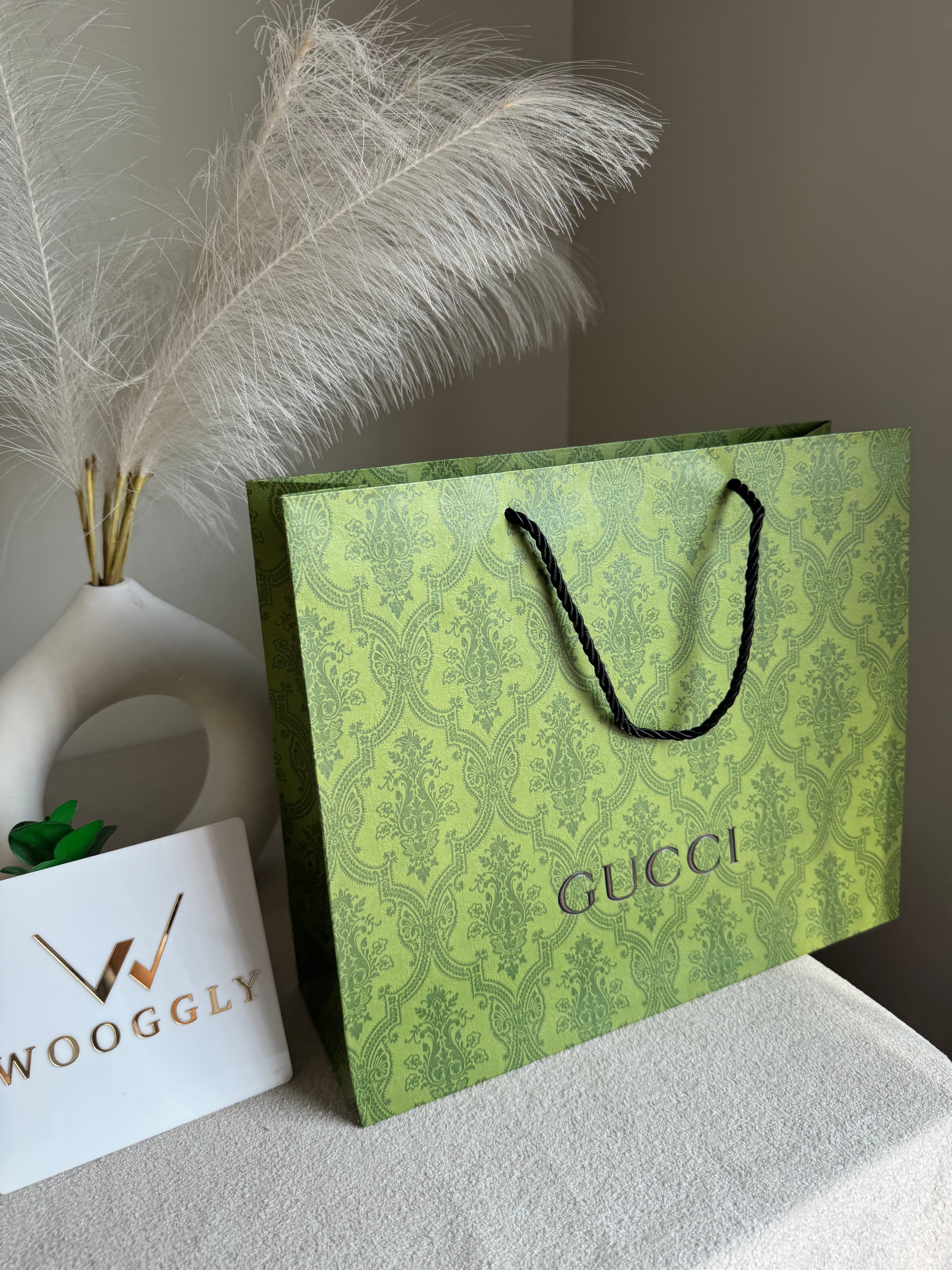 Gift Bag - Gucci - Medium (ONLY FOR PICK UP OR INDRIVE CUSTOMERS IN LAHORE)