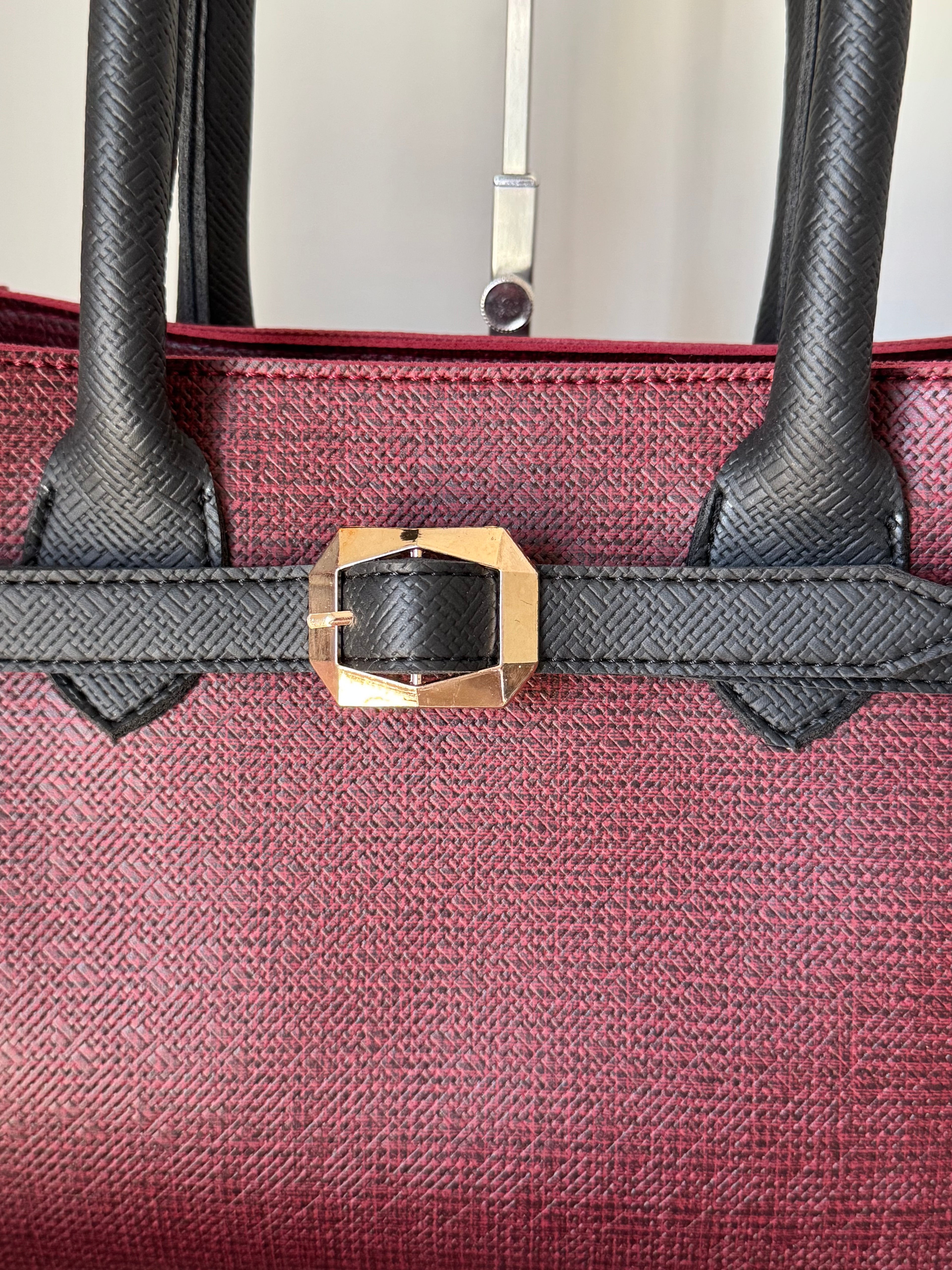 Amber Bag Set of 3  - Maroon