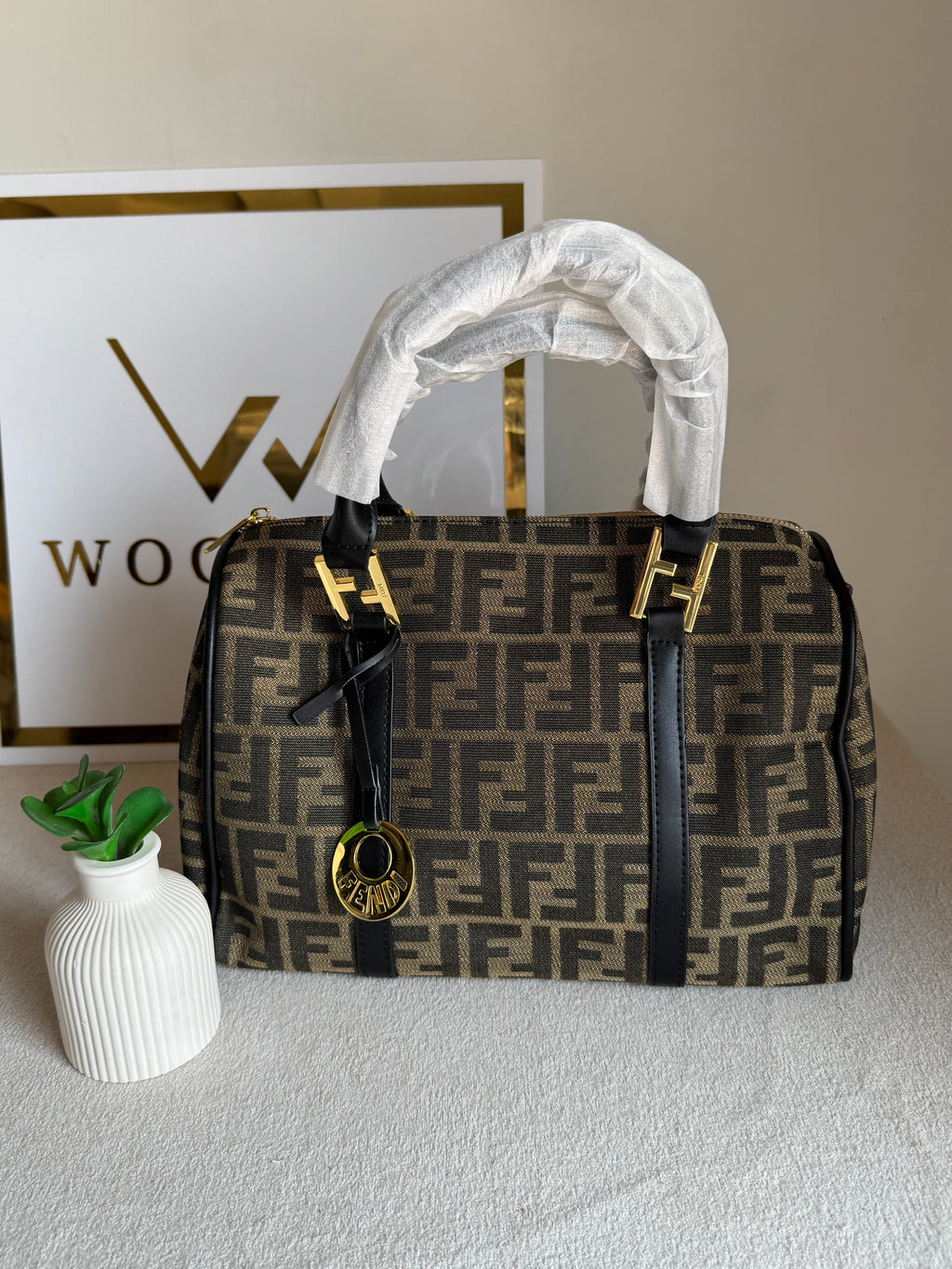 Fendi Signature Hand Bag - Black & Beige