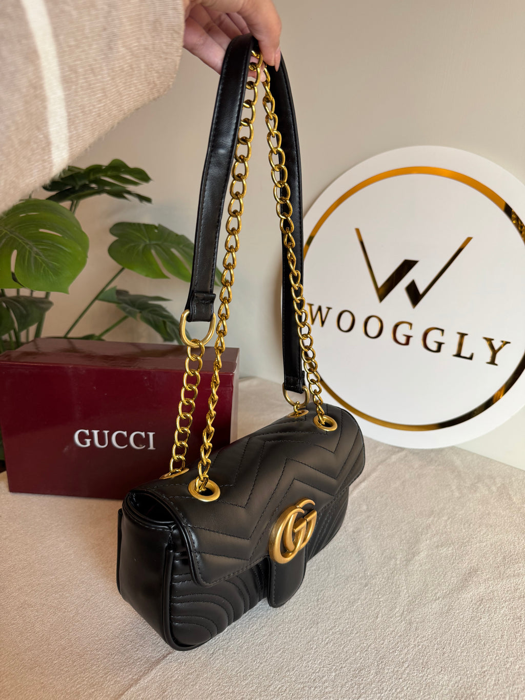 Gucci Signature Bag MEDIUM - Black with Box Packing