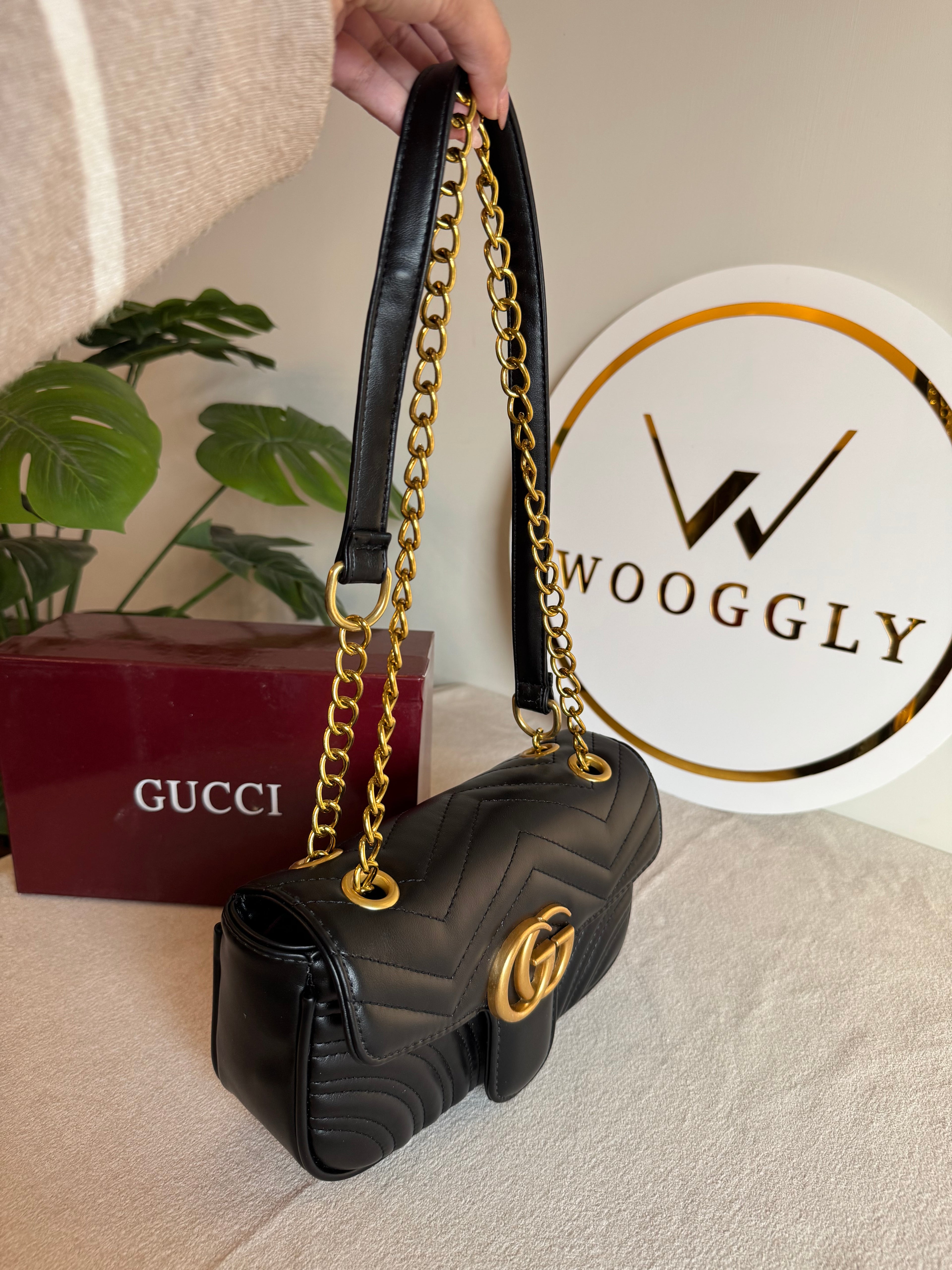 Gucci Signature Bag MEDIUM - Black with Box Packing