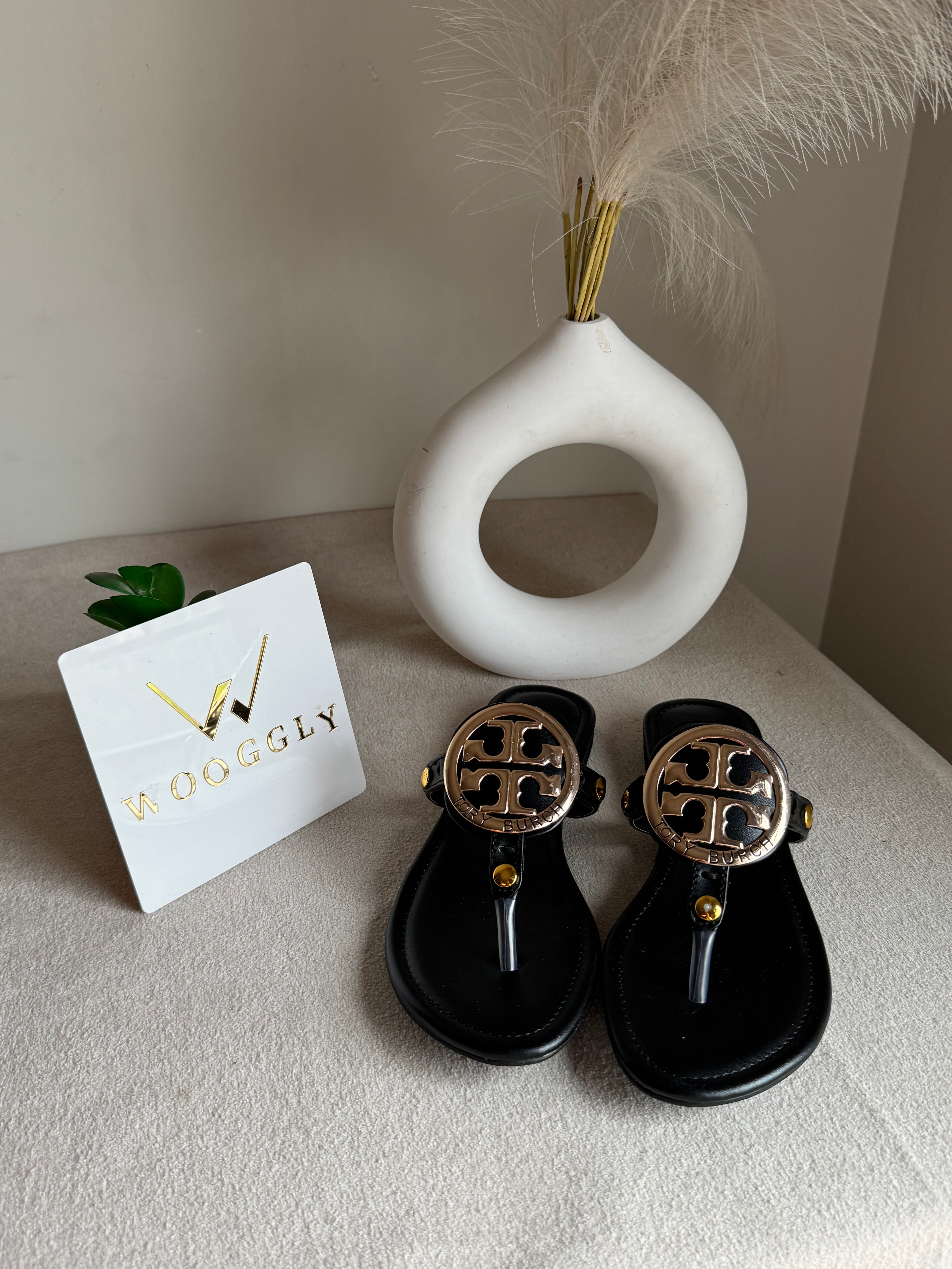 Viral Tory Burch Slides Black