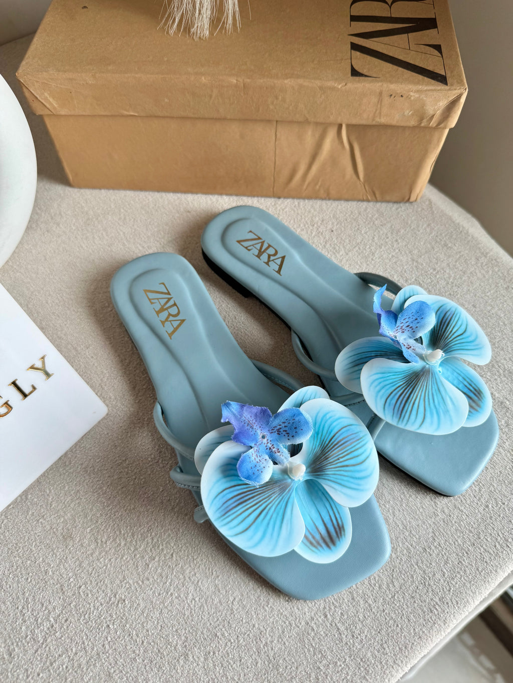 VIRAL FLOWER SLIDES - Blue