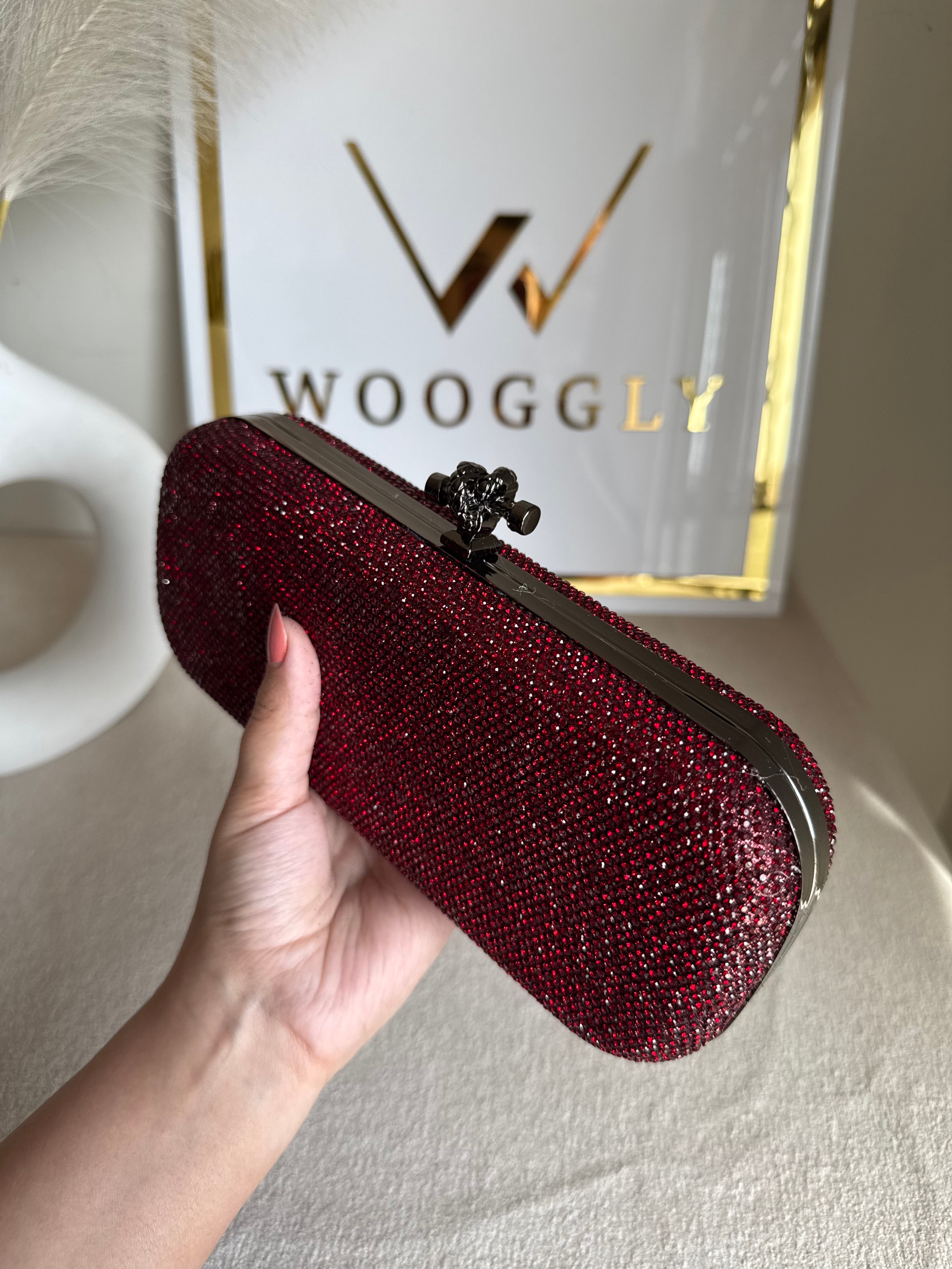 Bottega Shimmer Clutch Matte Top - Maroon with Chain
