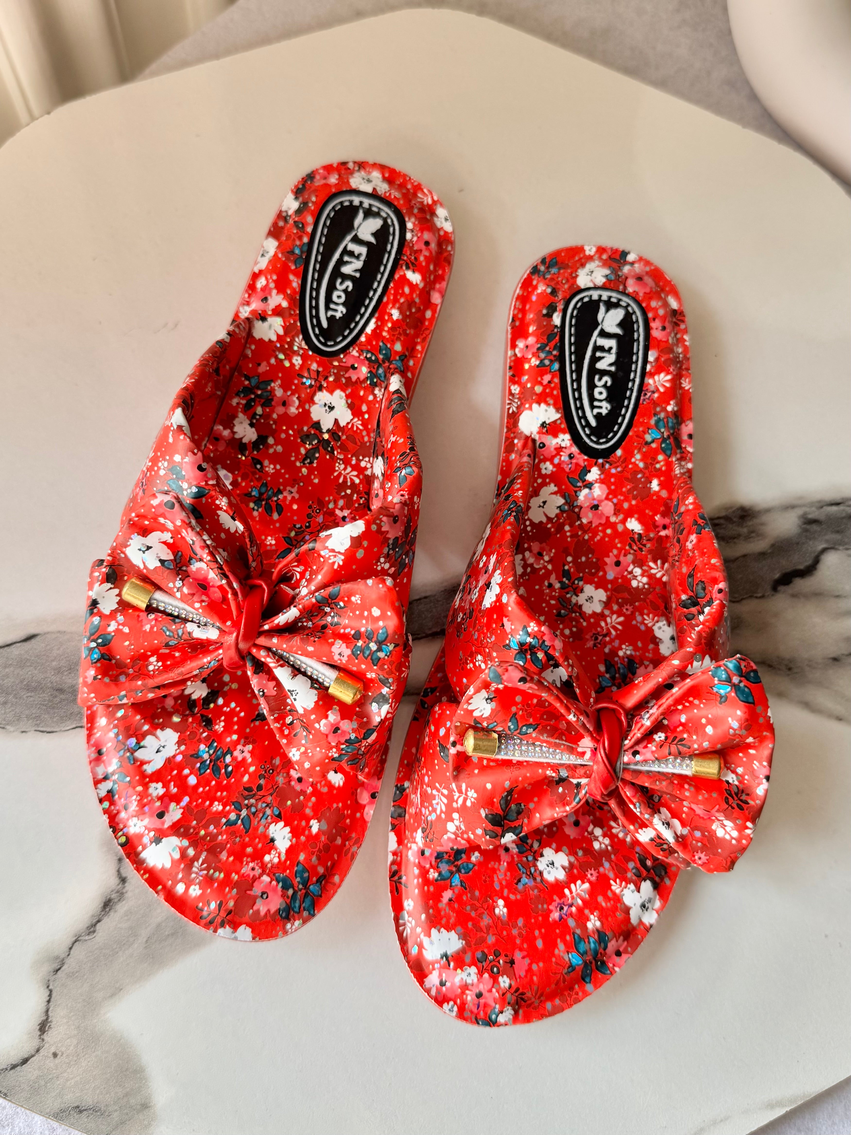 Soft Floral Fantasy Slides - Red