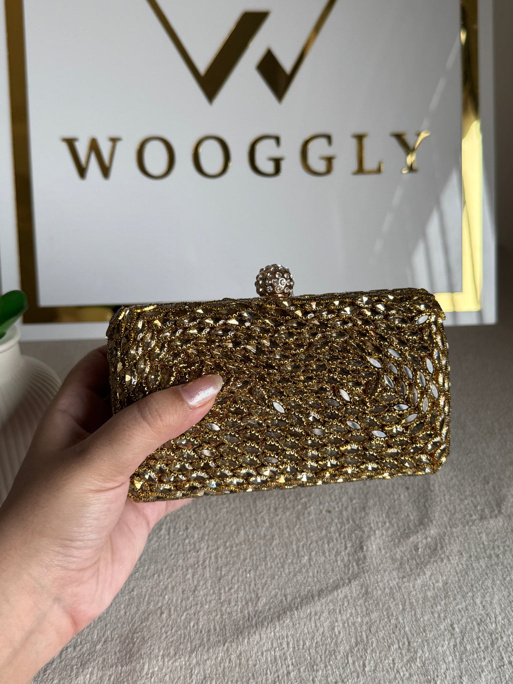 Alyzeh Clutch (Gold)