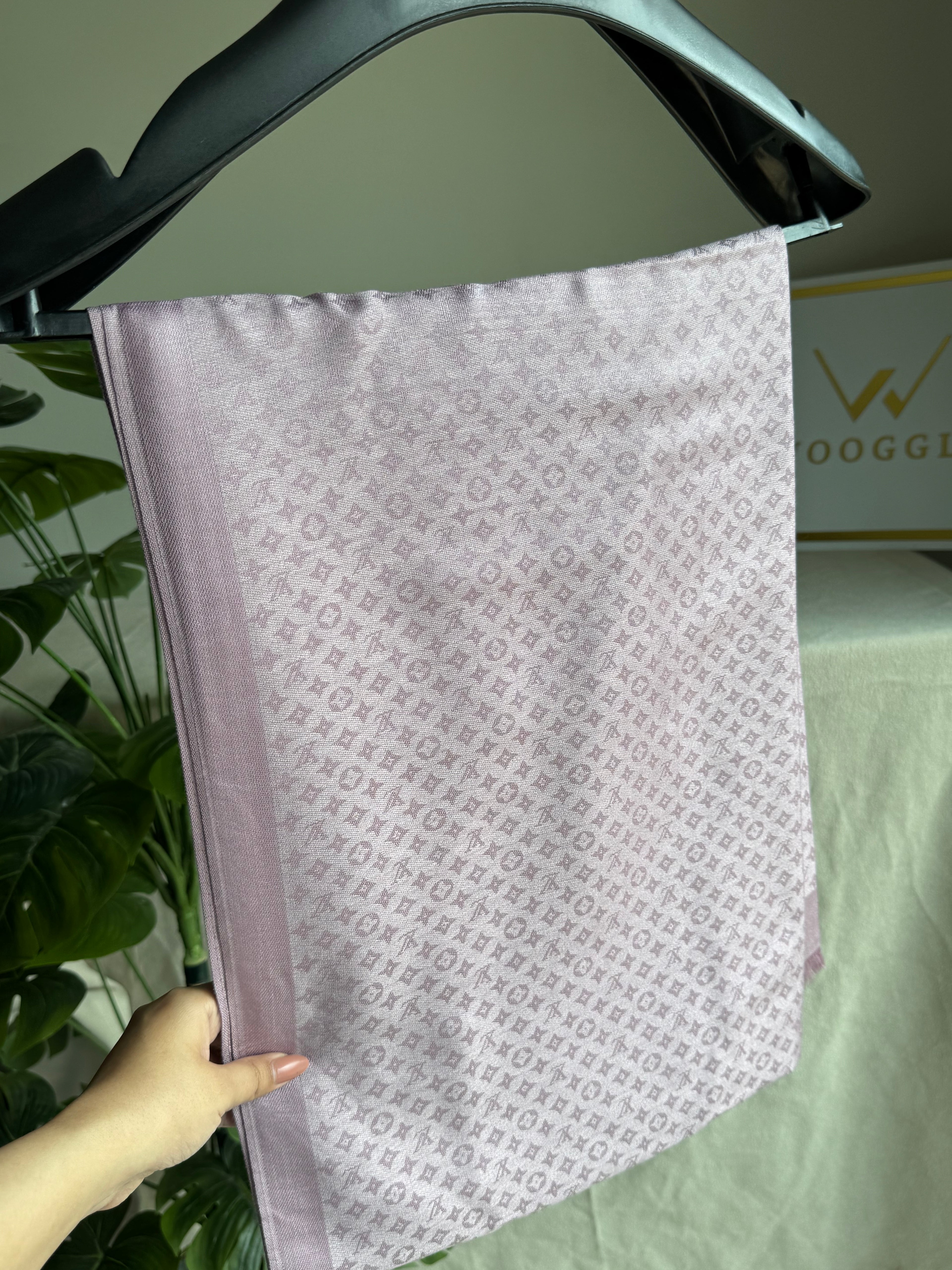 ALL SEASON LV Scarf - Pink