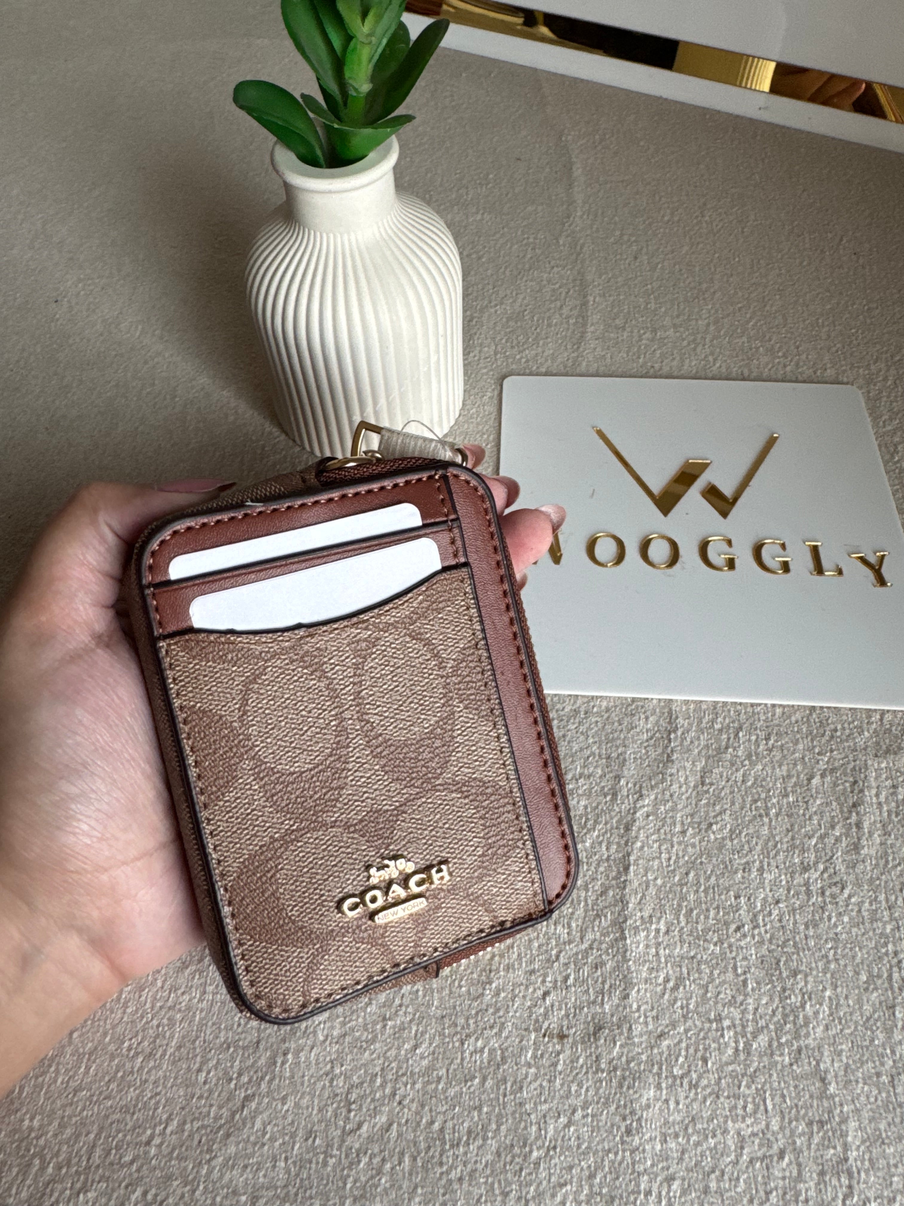 Coach Zip Card Case - Apricot with Chocolate Brown
